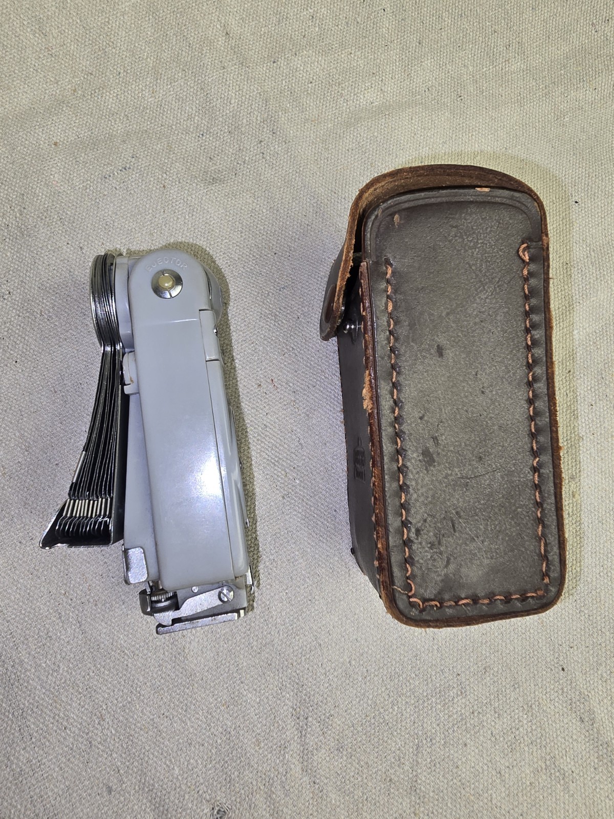 Nikon Vintage BC-5 flash unit w/case for Nikon rangefinder SP S2 S3 S4