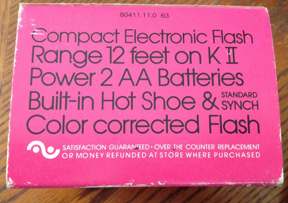 Vintage Woolworth Woolco Kamero Electronic K70 Camera Flash COMPACT HOT SHOE