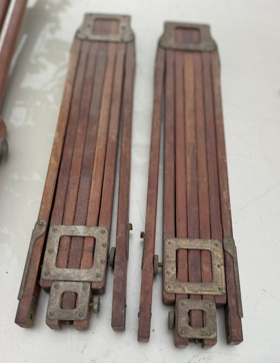 3 Eastman Kodak Folmer & Schwing crown tripod No 2