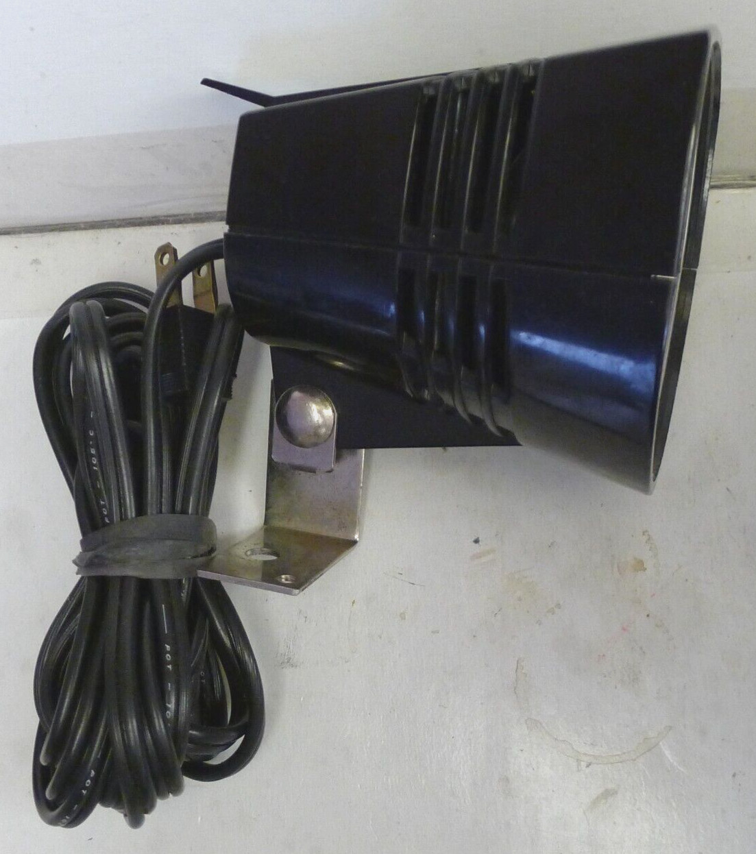 Smith Victor Model Q-1 650W 120V Plug In Movie Light- Vintage – TESTED