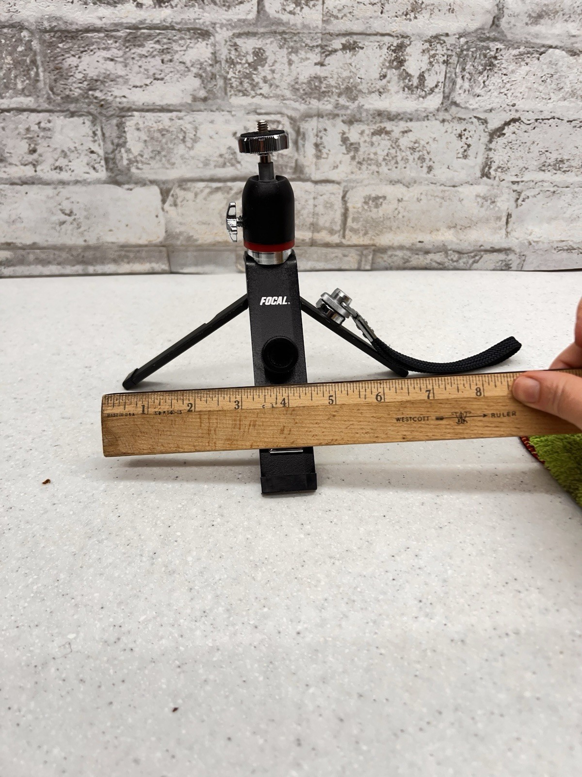 Vintage Focal Japan Compact Table Top 7 1/2″ Tripod with Ball Head