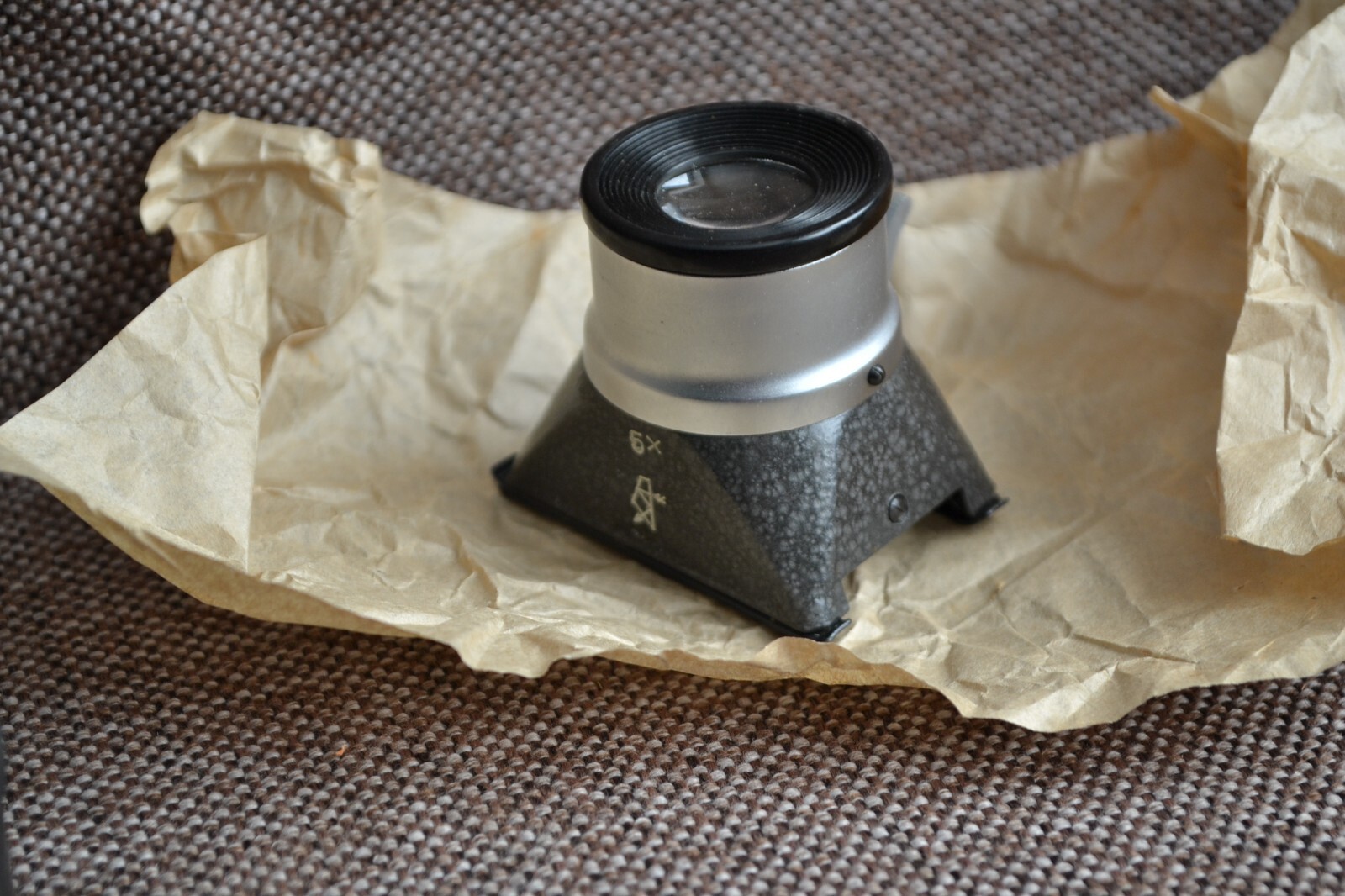 Vintage iron Magnifying Loupe L-5 For Viewing Film Frames USSR