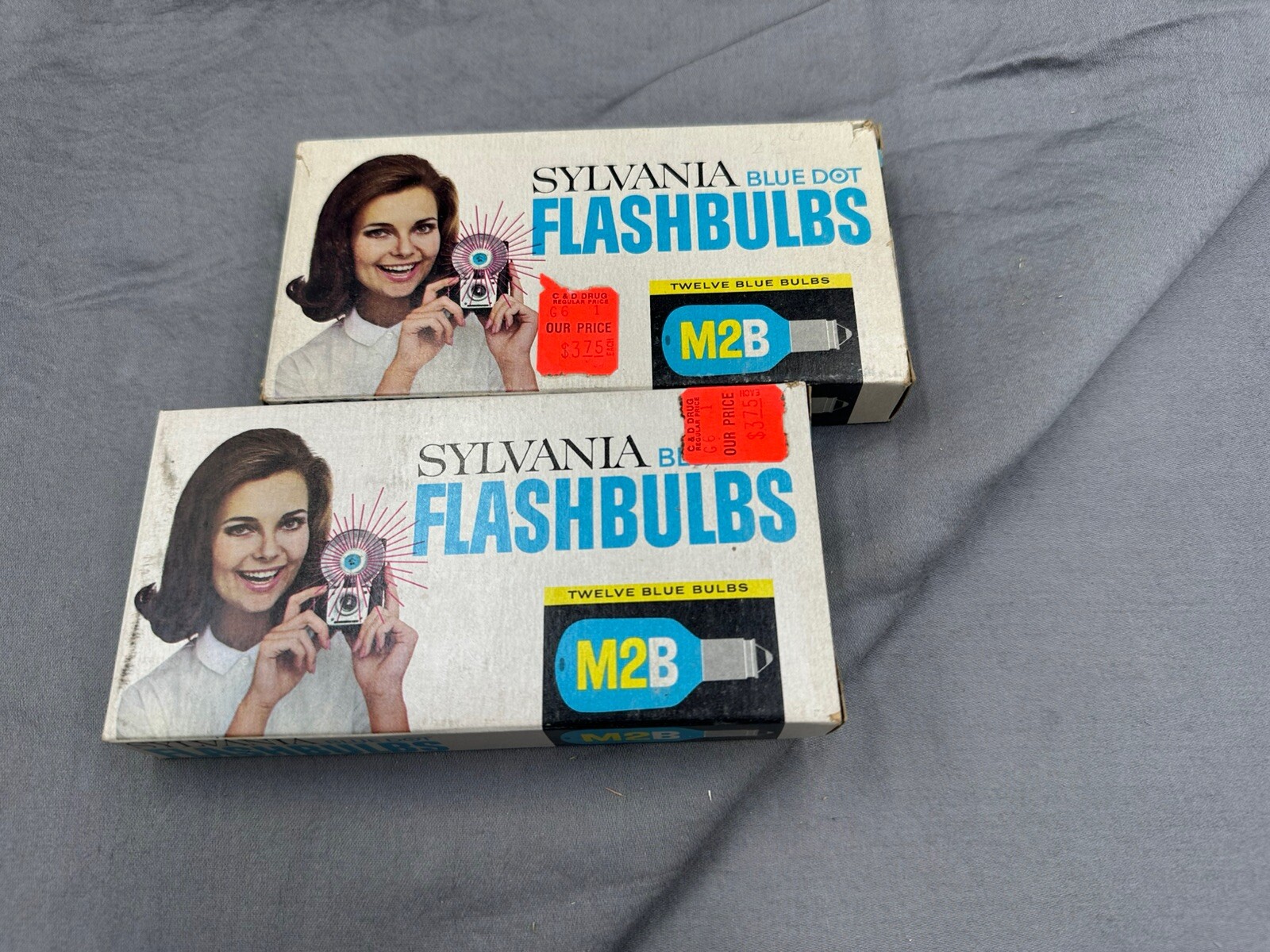 Vintage 2 Boxes Of 12 Blue Dot Sylvania M2B Camera Flashbulbs Made In USA Bulbs