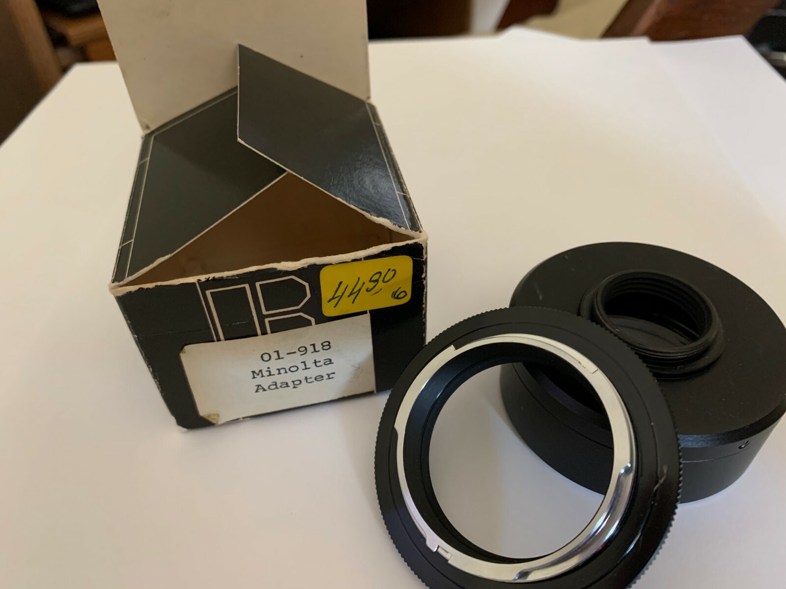 Minolta Adapter to “C” Mount – Box marked “Hervic, Beaulieu, 01-918