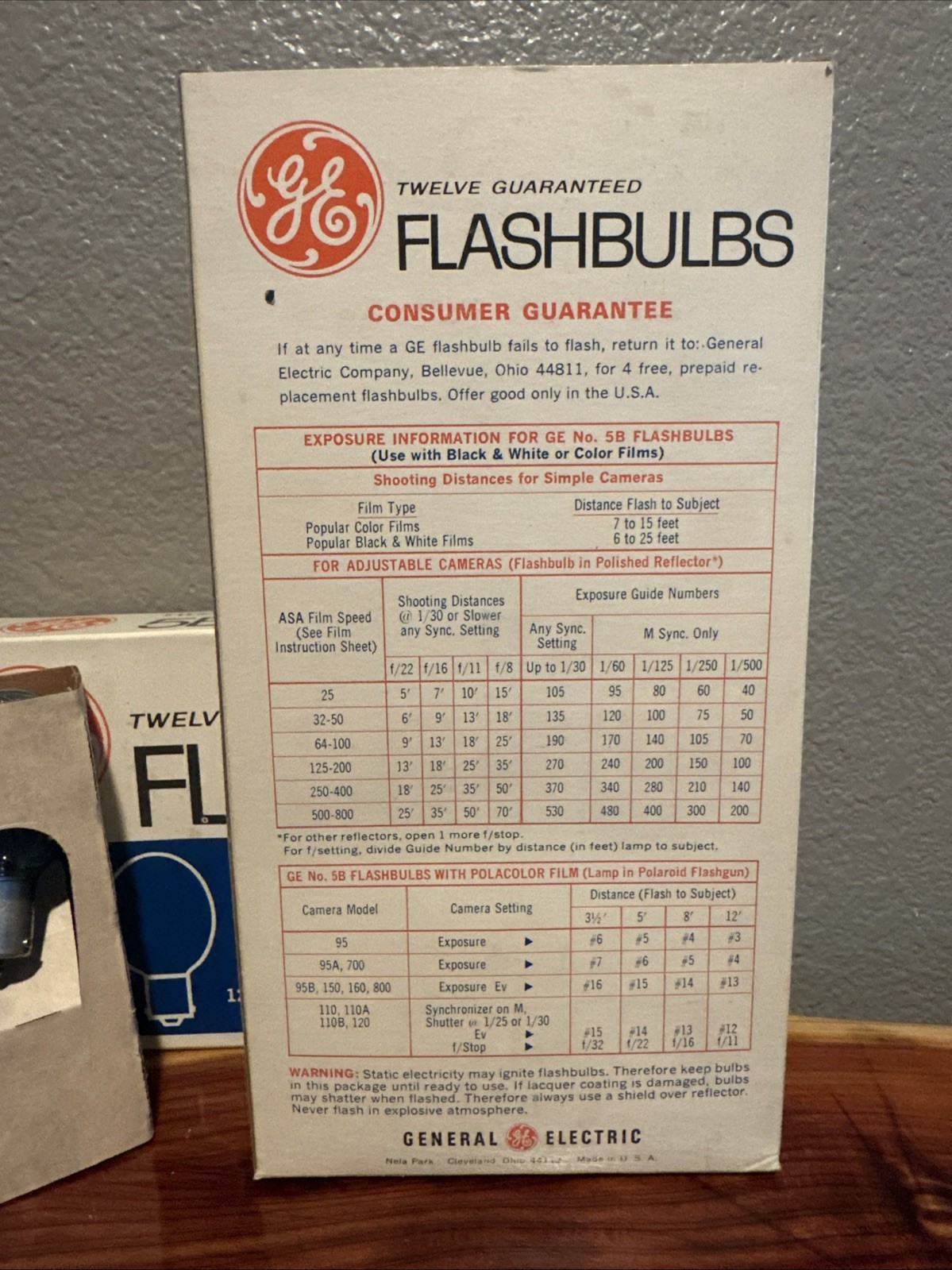Vintage General Electric GE 5B Blue Camera Flash Bulbs 2 Box 24 Bulbs