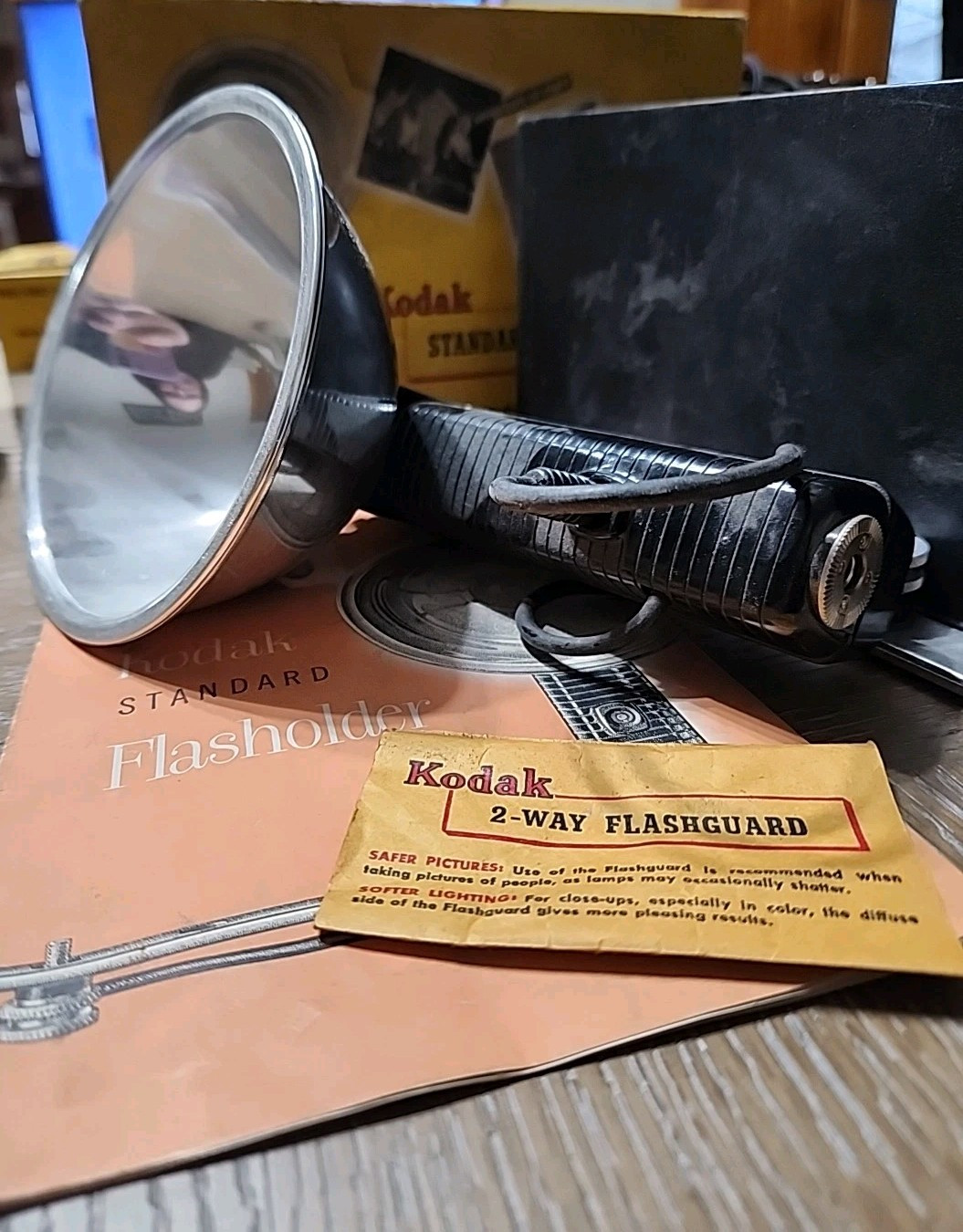Vintage Kodak Standard Flasholder W/ Reflector & Flashguard