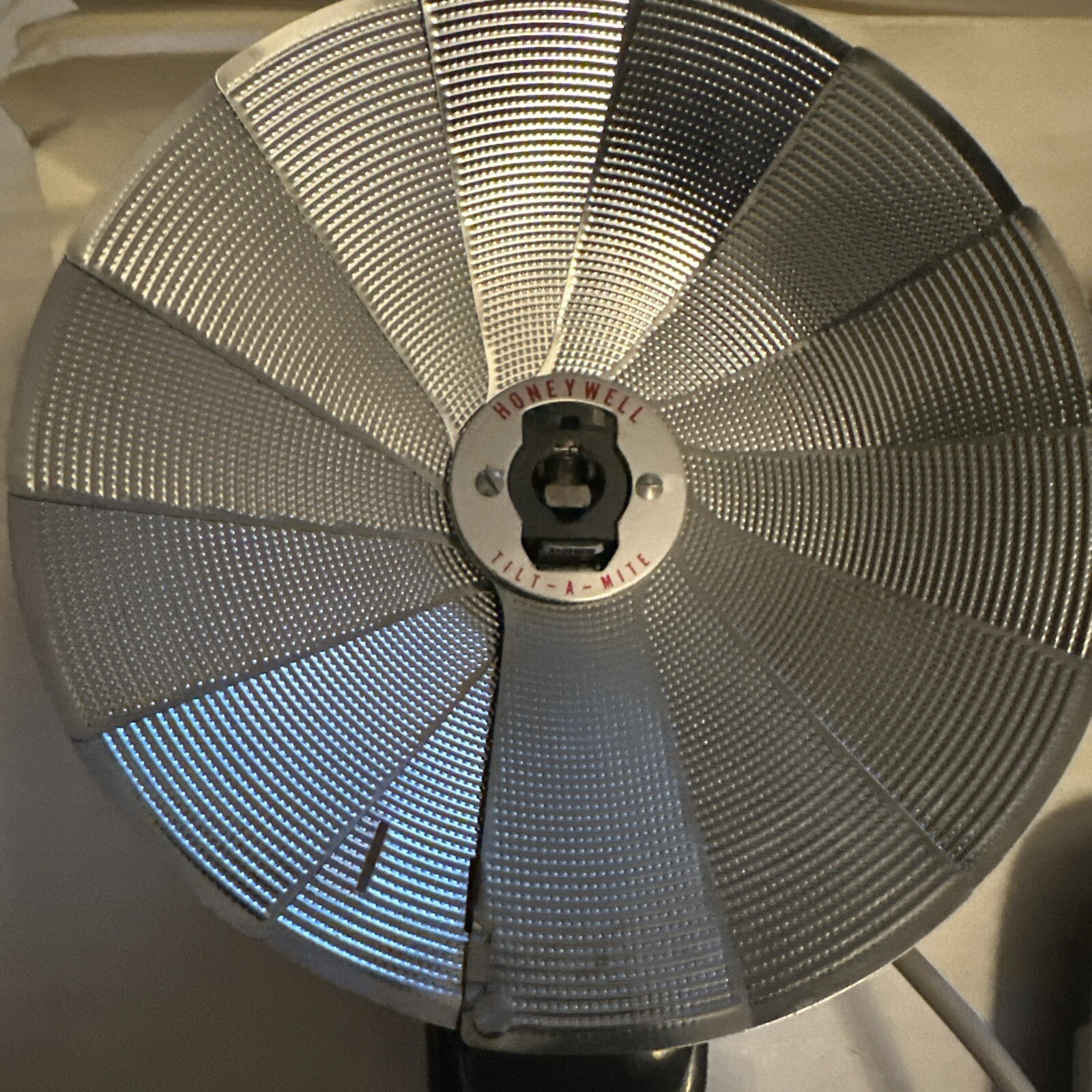 Vintage Honeywell Tilt-A-Mite Camera Flash Unit Fan Style & Gossen Pilot Light +