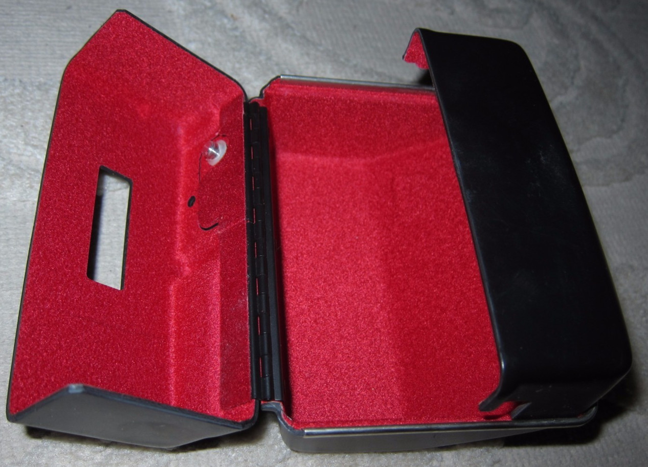 Vintage Kodak Instamatic camera Field Case Model F in original box, looks unused