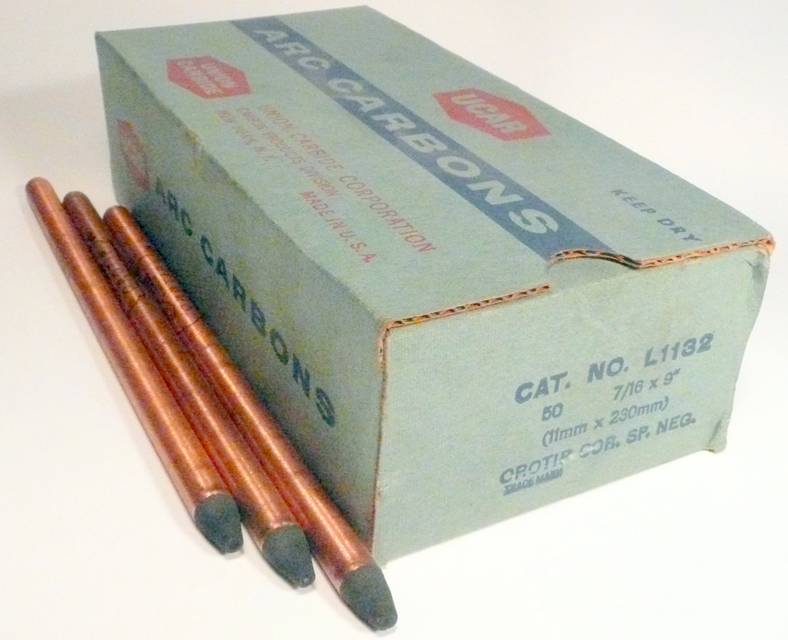 CARBON ARC RODS for 35mm FILM PROJECTION 1 BOX of 7/16″ x 9″ NATIONAL NEGATIVES
