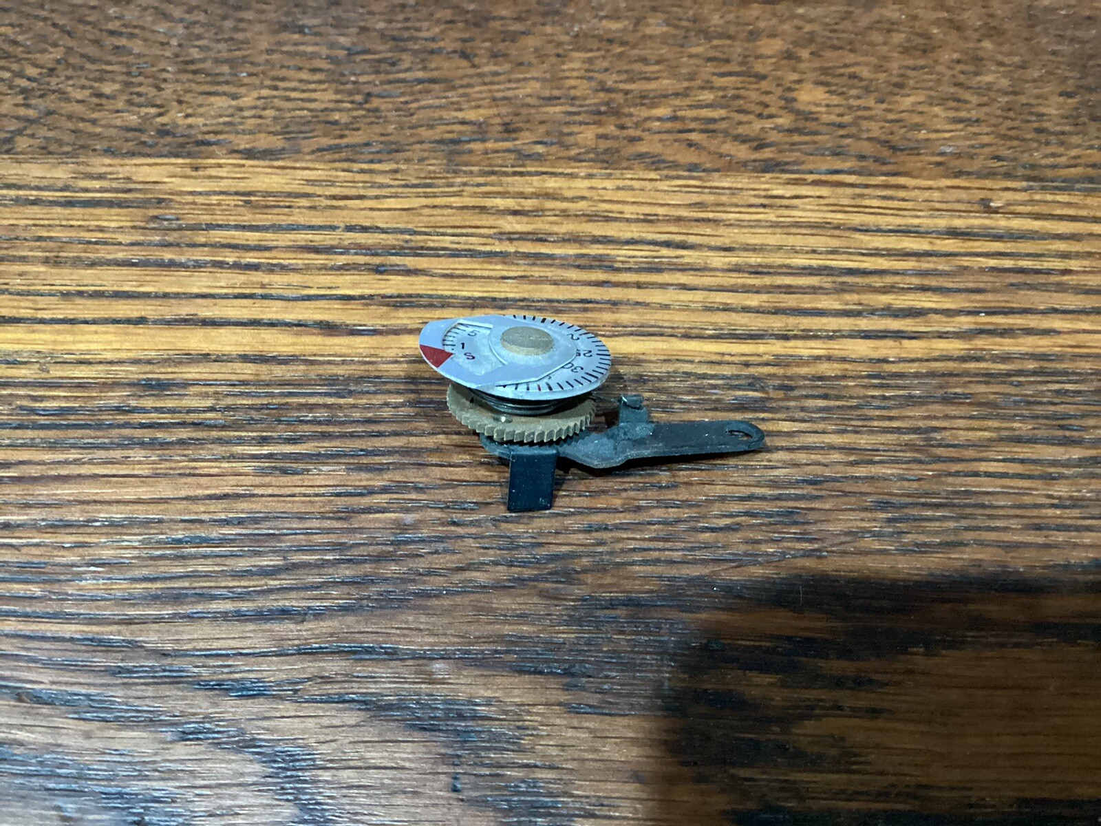 Topcon ISO ASA dial lever assembly – NOS – Vintage Camera Parts Suit Various mod