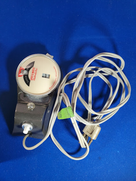 Vintage Spot-O-Matic Enlarging Meter Made in USA Model 2 WITH ORIGINAL BOX LQQK!