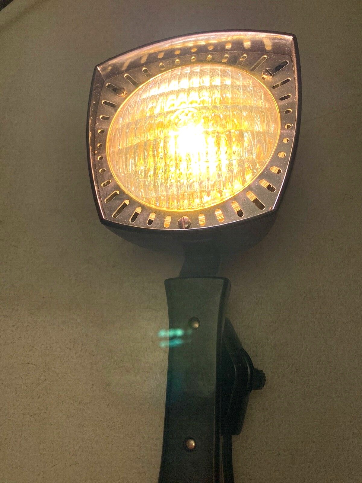 1960s GENERAL ELECTRIC SUPER 99 MOVIE LIGHT fits all cameras DOUBLE BEAM – 650w!