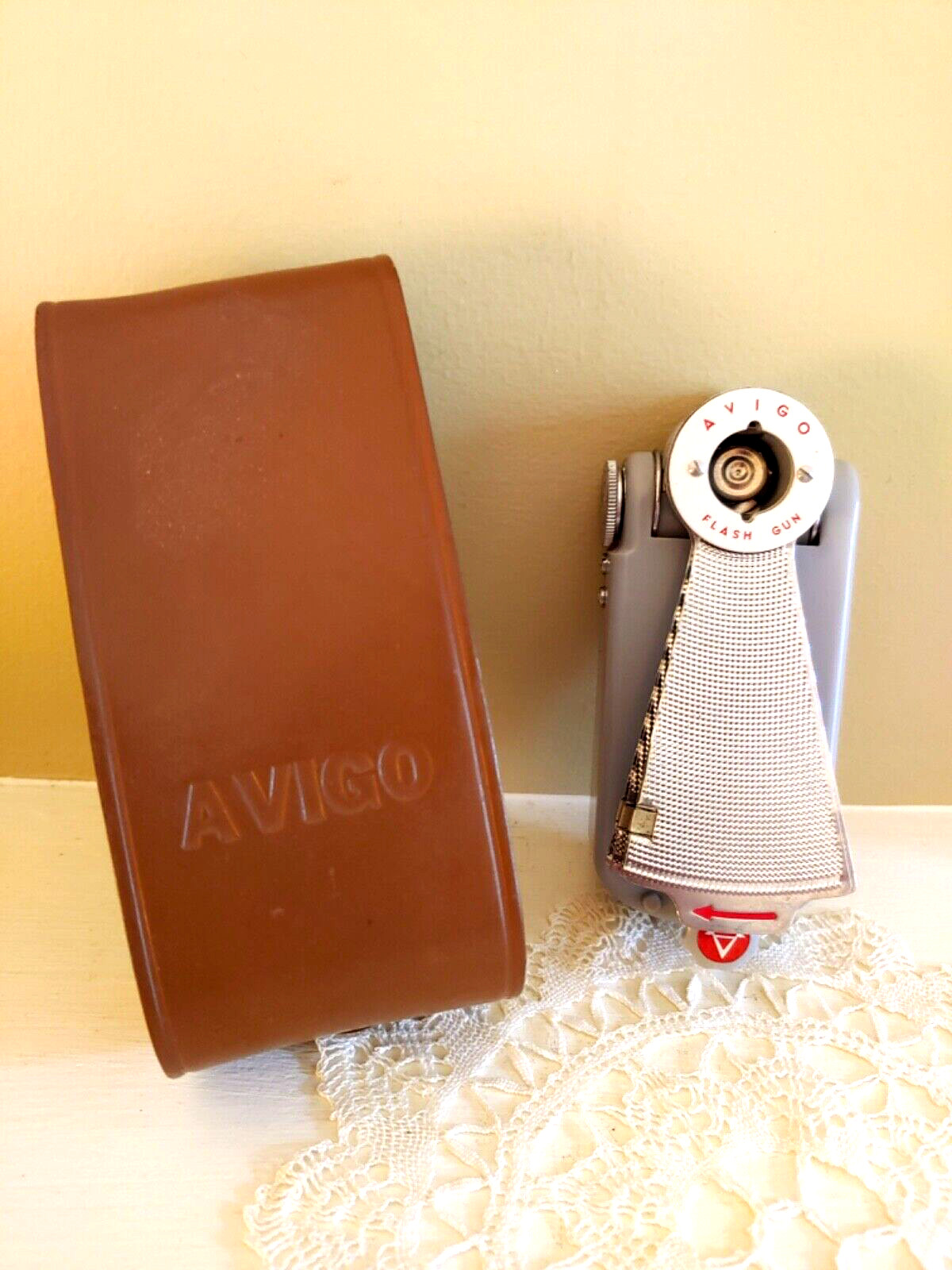vintage AVIGO Photo Flash (from the 1950s)