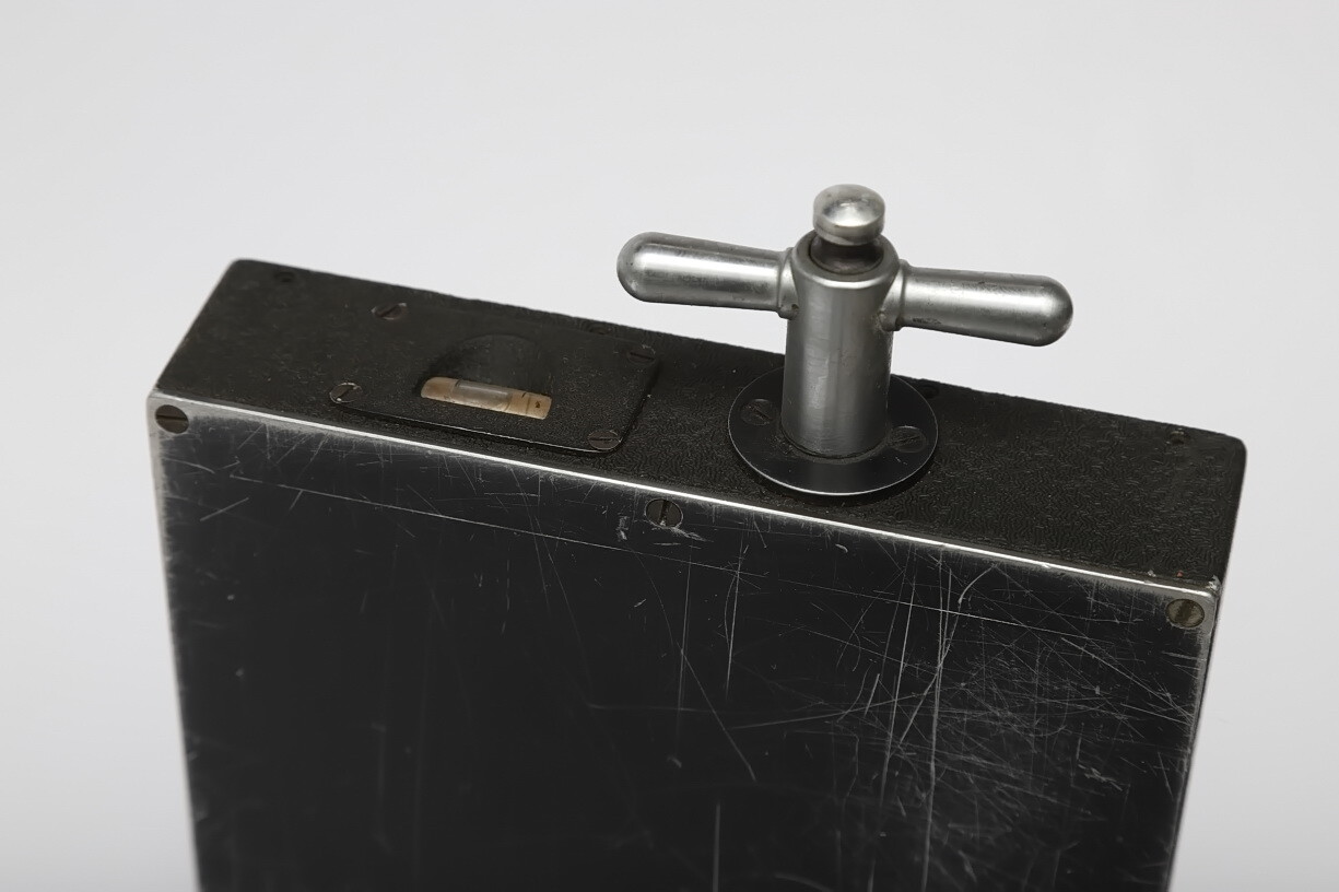 MITCHELL CAMERA CORP L BASE FOR MITCHELL 16 PRO CAMERA SPARE PARTS