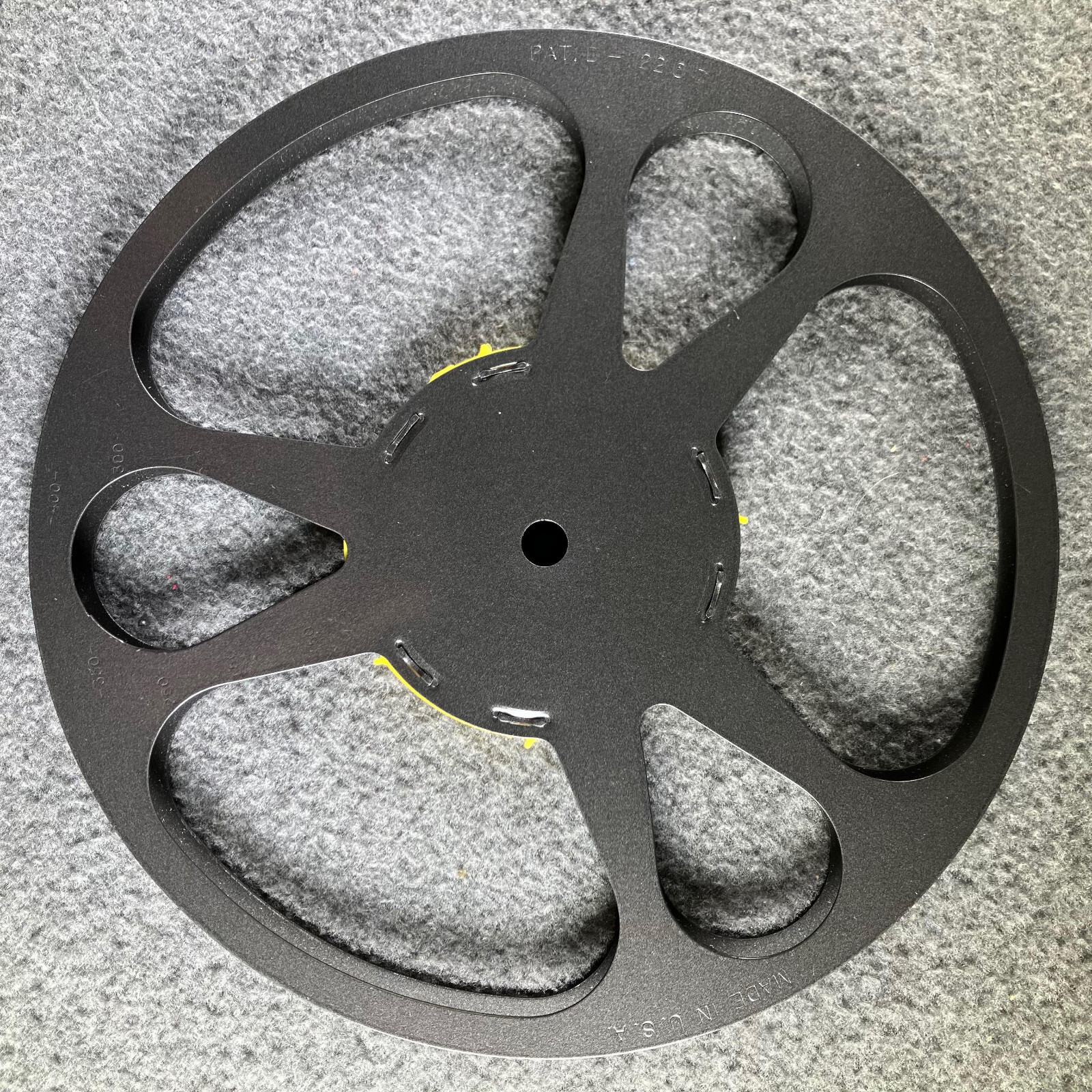 Goldberg Filmgrip 400-foot 8mm reel – new old stock No. 4R8 – box NOS [D]