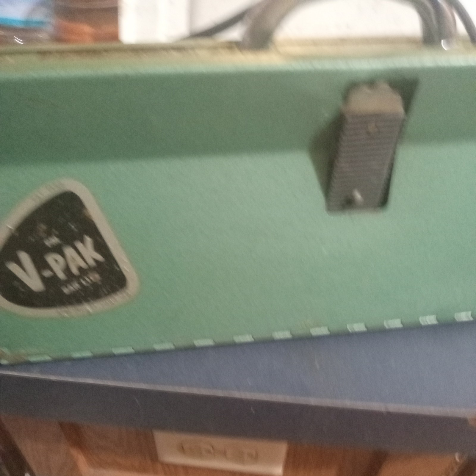 Vtg Mid Century V-PAK 4 Bulb Light Lite CPL Bar, case APEL INC., St. Louis, MO