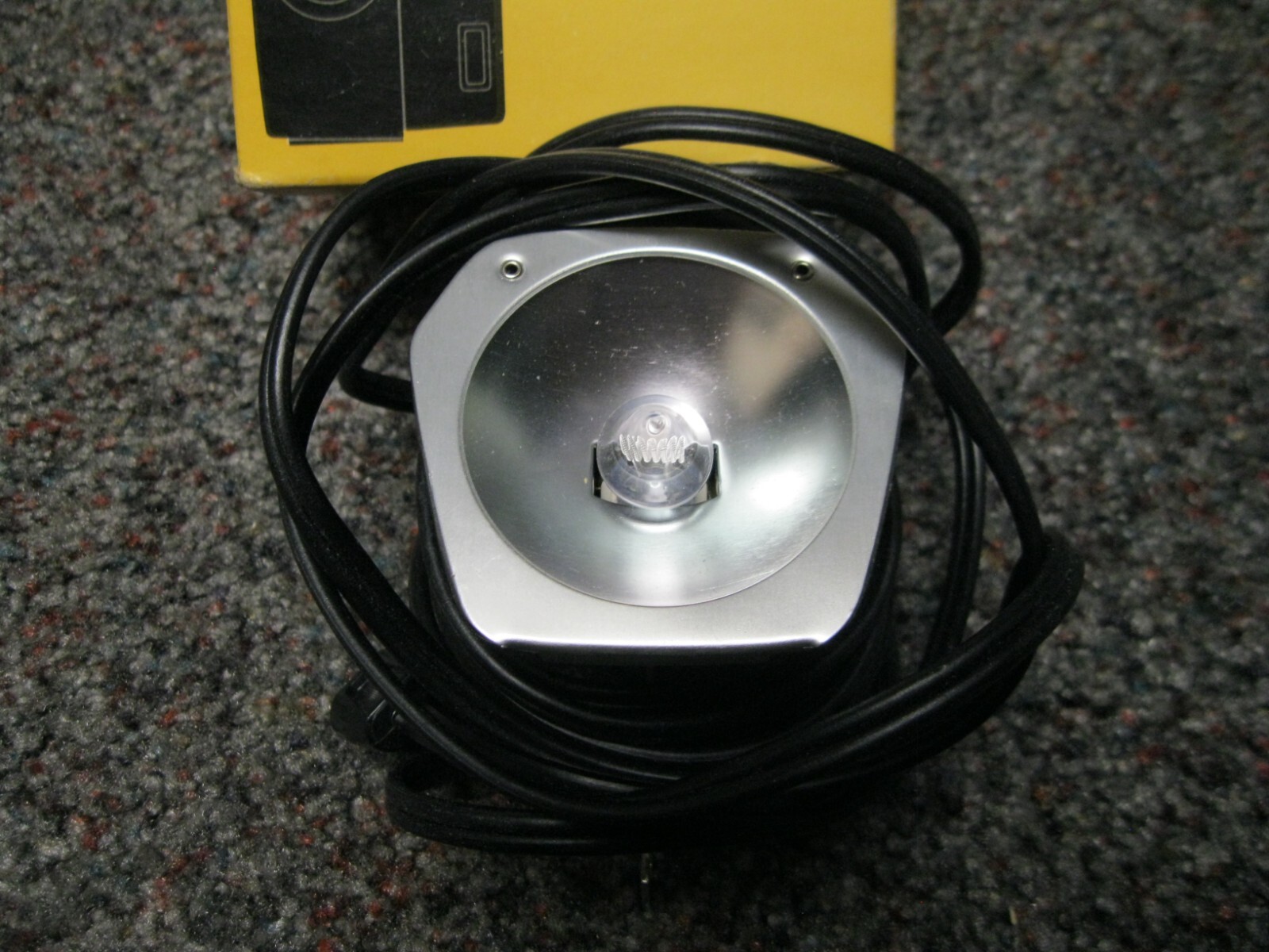 Kodak Instamatic Movie Light Model 2 No.D376 In Box. missing light guard