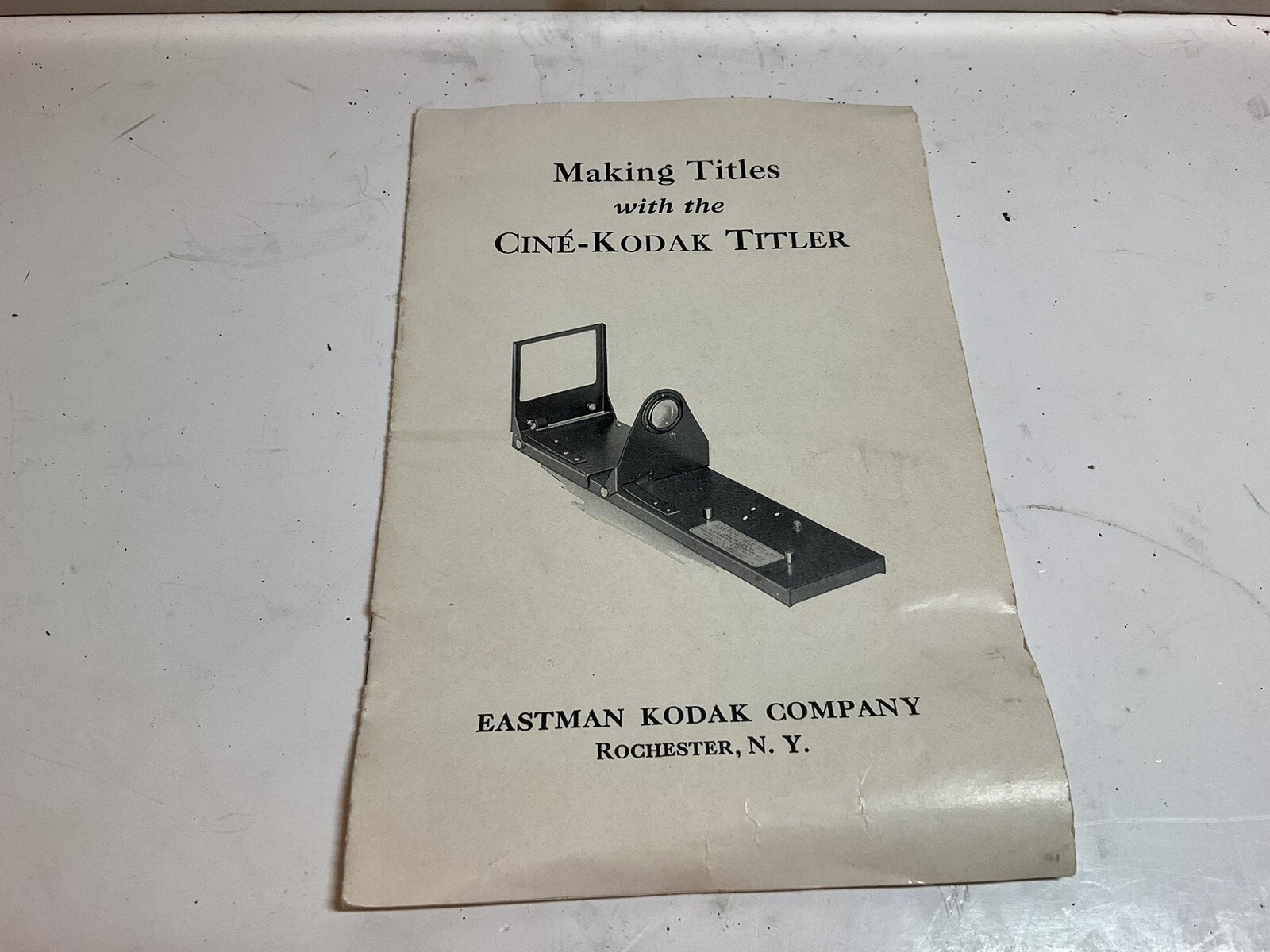 VINTAGE KODAK CINE- KODAK TITLER w/ TITLER BASE BAR