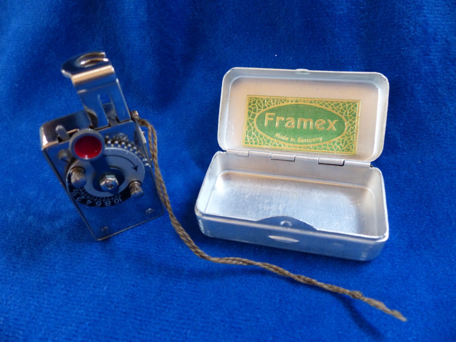 Vintage self timer, Framex, Model II, made in Germany, with aluminum case