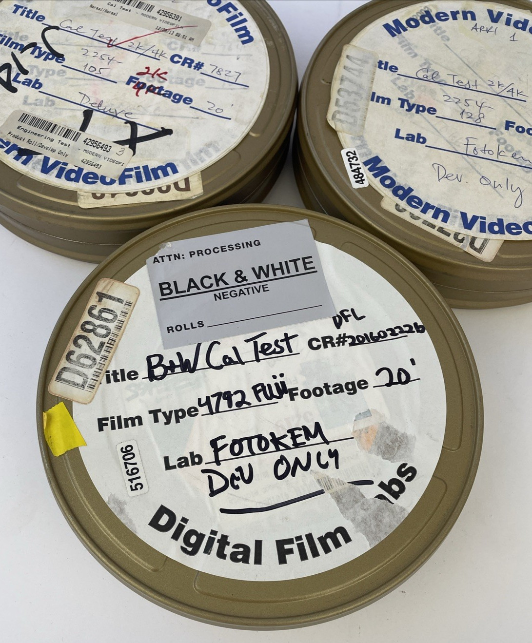 Lot of 3 x Eastman Kodak Vision 400ft•122m 35mm Film Canisters – CANISTERS ONLY