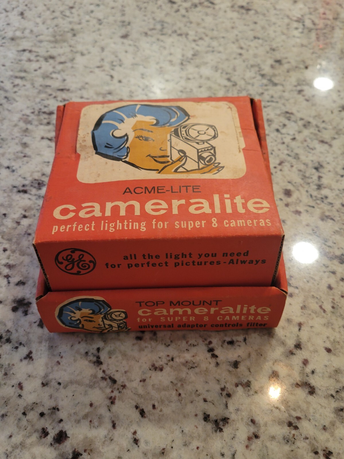Acme-Lite Cameralite with Universal Mount for Super 8 Cameras with Original Box
