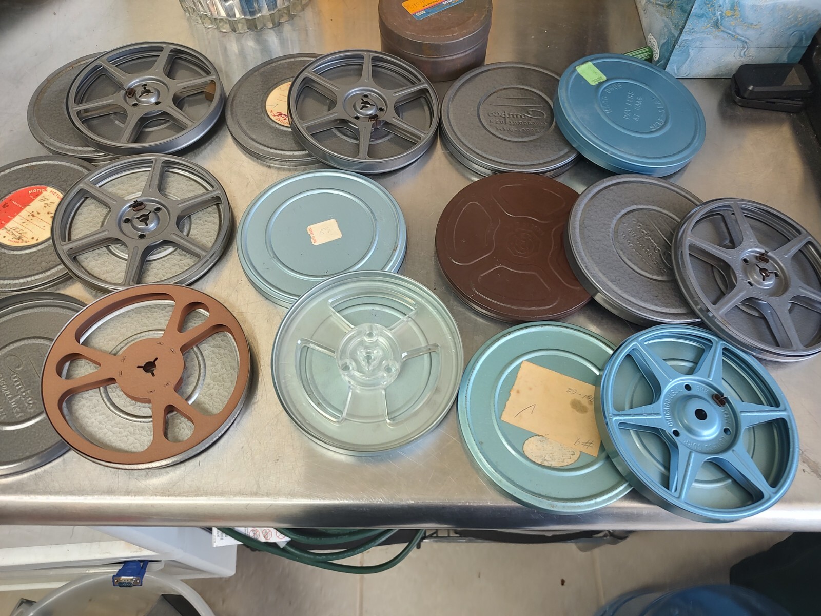 7 Vintage AUTOMATIC TAKE-UP REEL SELF-THREAD 3 cases for the reels all 7″ inches