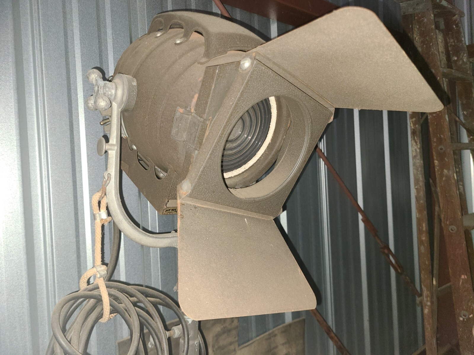 Old Hollywood Movie Studio Light – Bardwell & McAlister, Inc. FREE LOCAL PICKUP