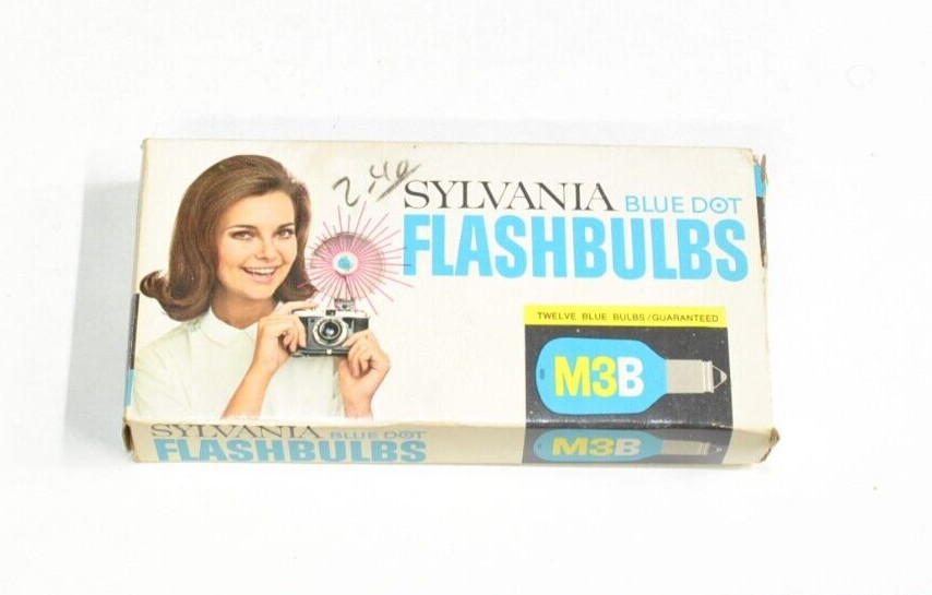 Vintage Sylvania Flashbulbs Blue Dot M3B 8 Blue Bulbs Original Box
