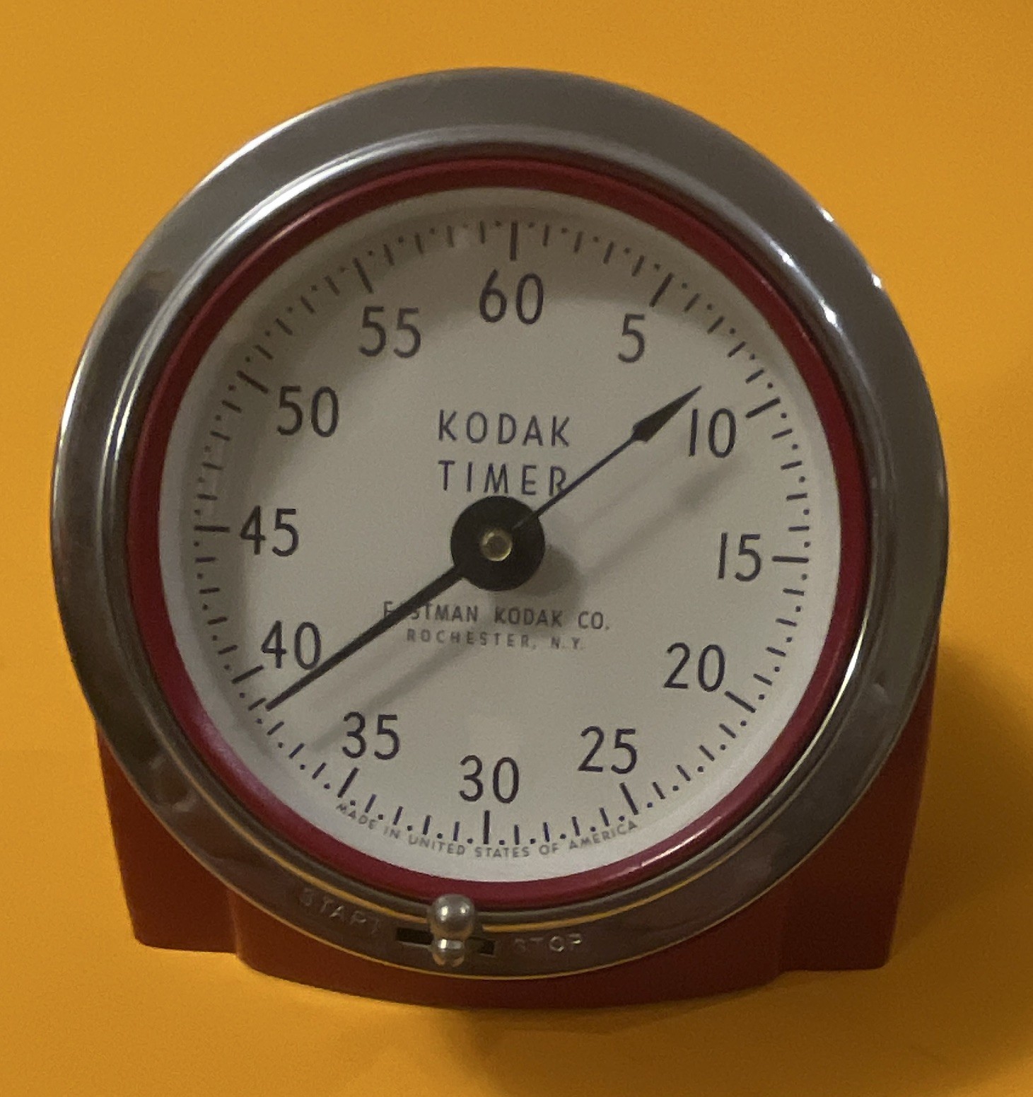 Vintage Kodak Darkroom Timer 8239 Red Wind-Up Photo Developing Timer w/Box