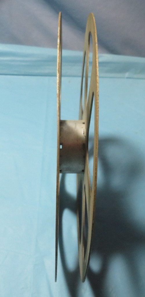 Vintage Aluminum Film Reel 7” Narrow 3/4″ Spacing Projection Reel