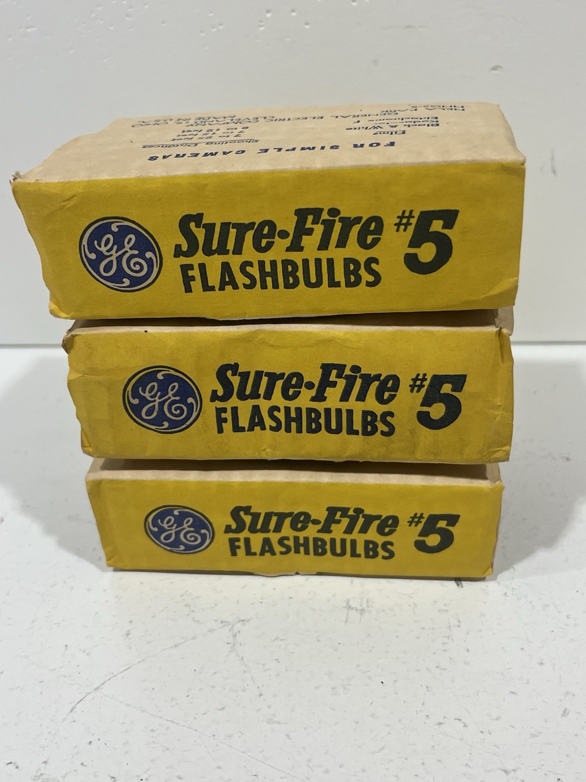 Vintage GE GENERAL ELECTRIC Sure Fire #5 Flashbulbs ~ New Old Stock ~ 12 Bulbs
