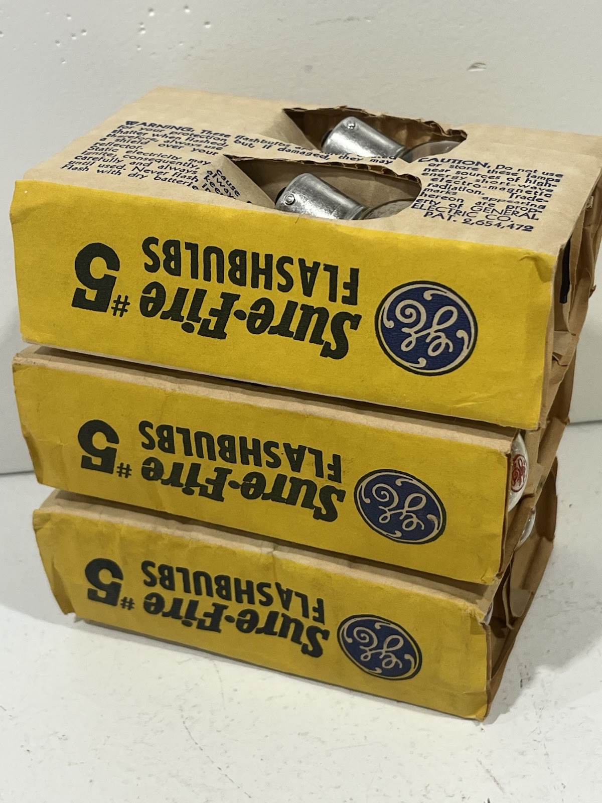 Vintage GE GENERAL ELECTRIC Sure Fire #5 Flashbulbs ~ New Old Stock ~ 12 Bulbs