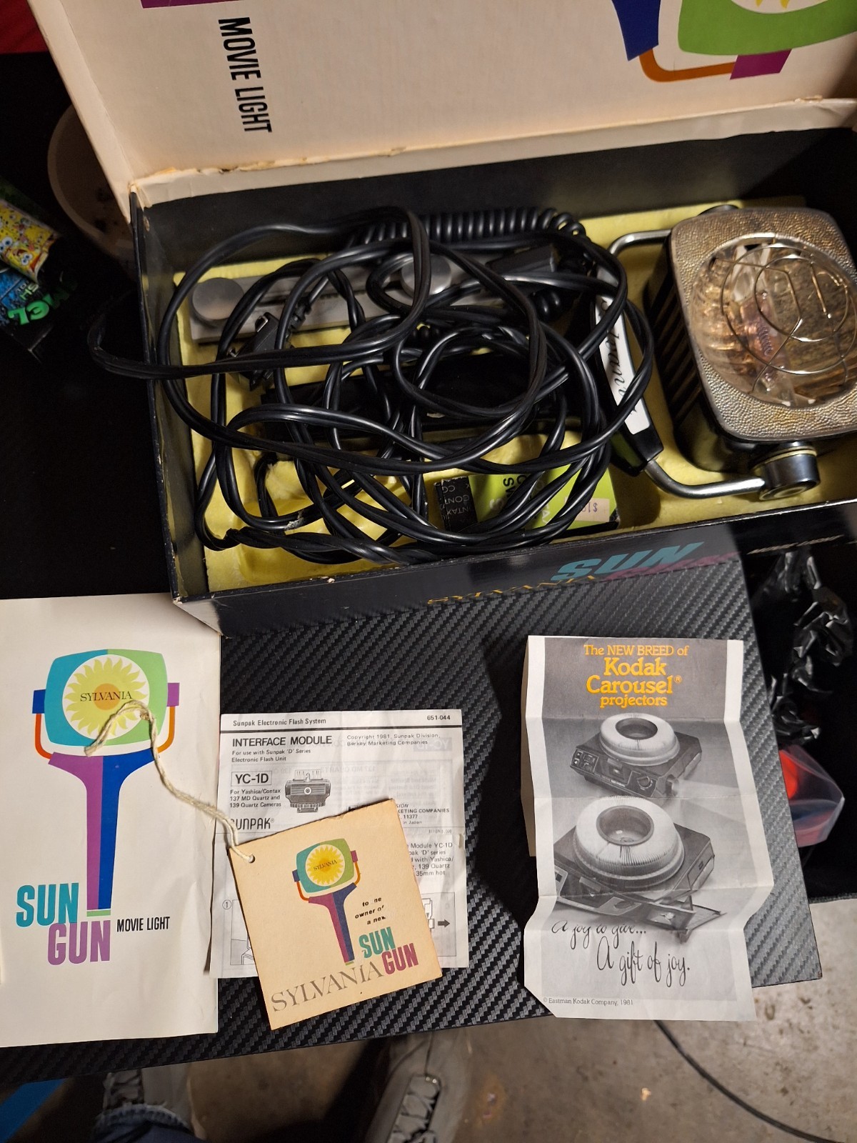 Vintage Sylvania Sun Gun Movie Light SG-1 Tested Works Complete W/ Papersguides
