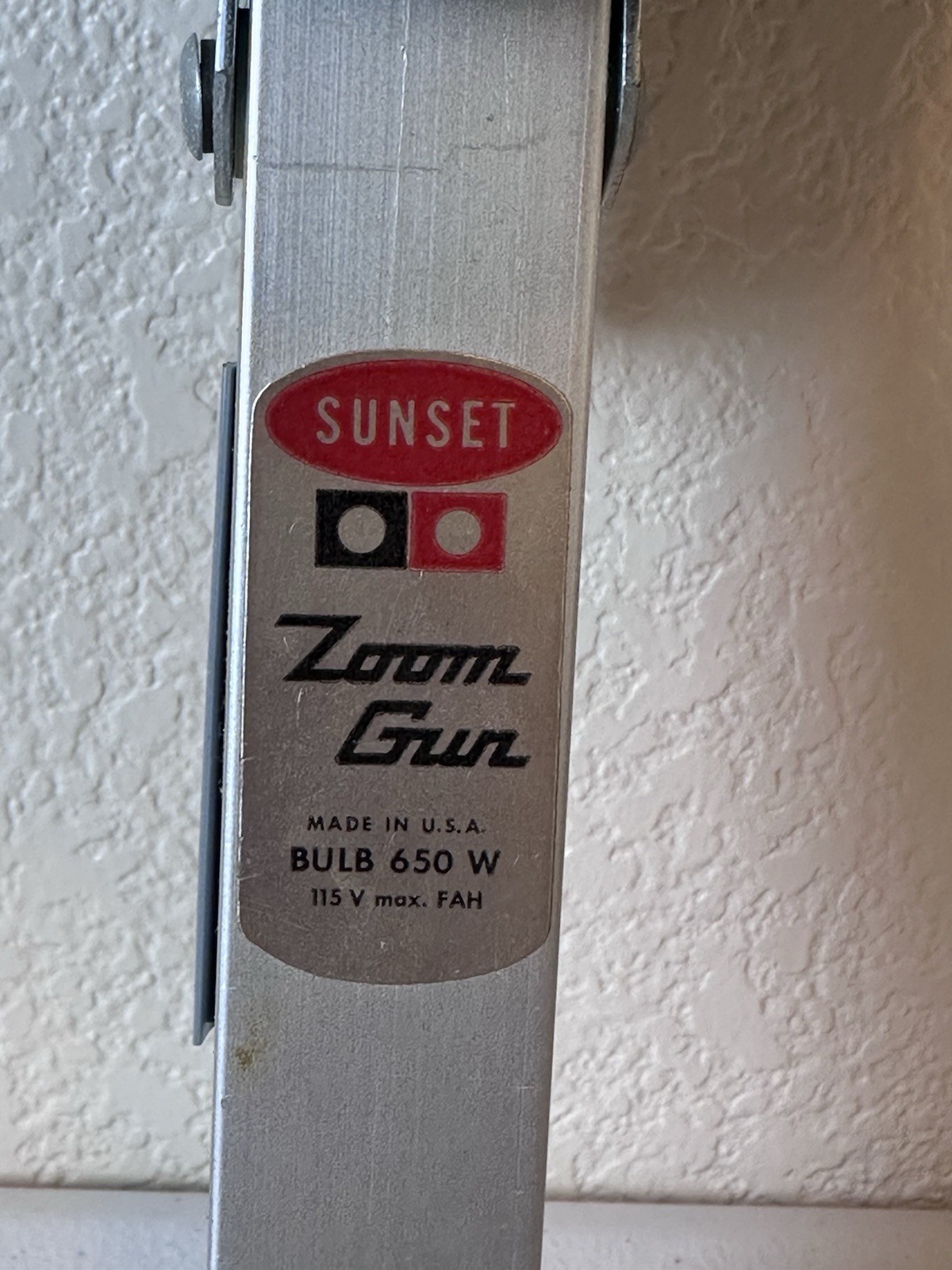 Vintage Sunset Zoom Gun 650W Super Bright Photo Light Original Box Working Paper