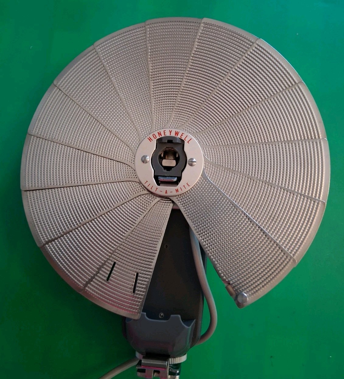 Vintage Honeywell Tilt-A-Mite Flash Unit With Case CAT. NO 219 Photography Flash