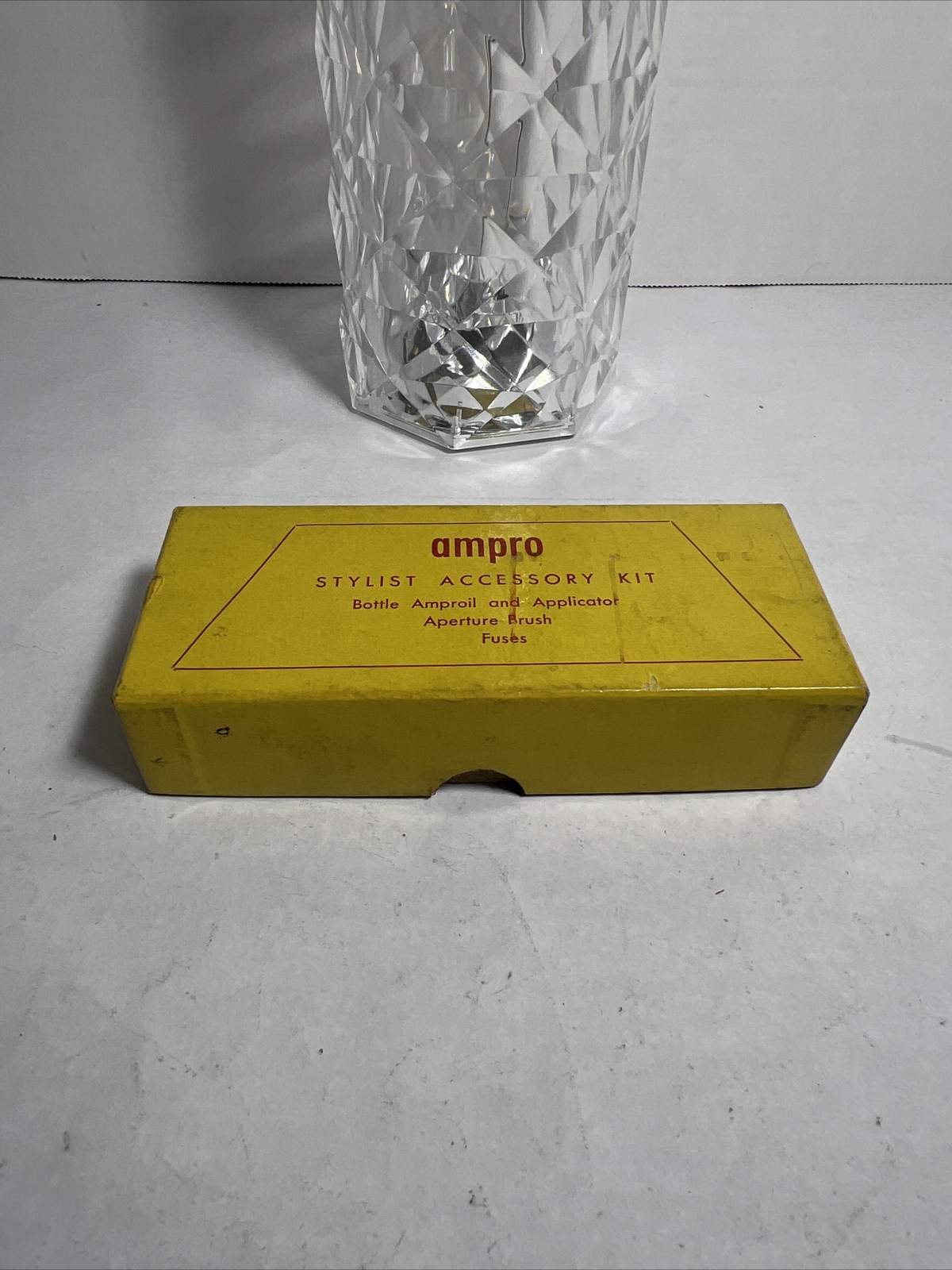 AMPRO Stylist Projector Accessory Kit: 1 Bottle Amproil, 5 Fuses, 1 Brush w/Box