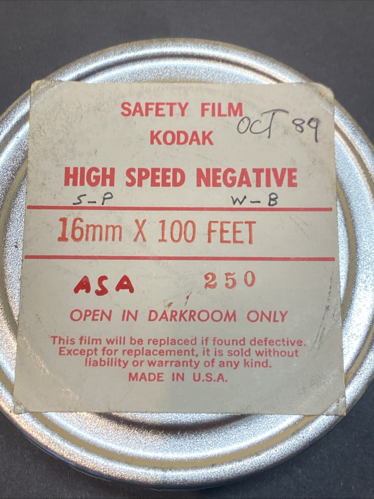 Kodak High Speed 16mm Film ASA 250 Round Tin Container Canister 100 FEET EXP