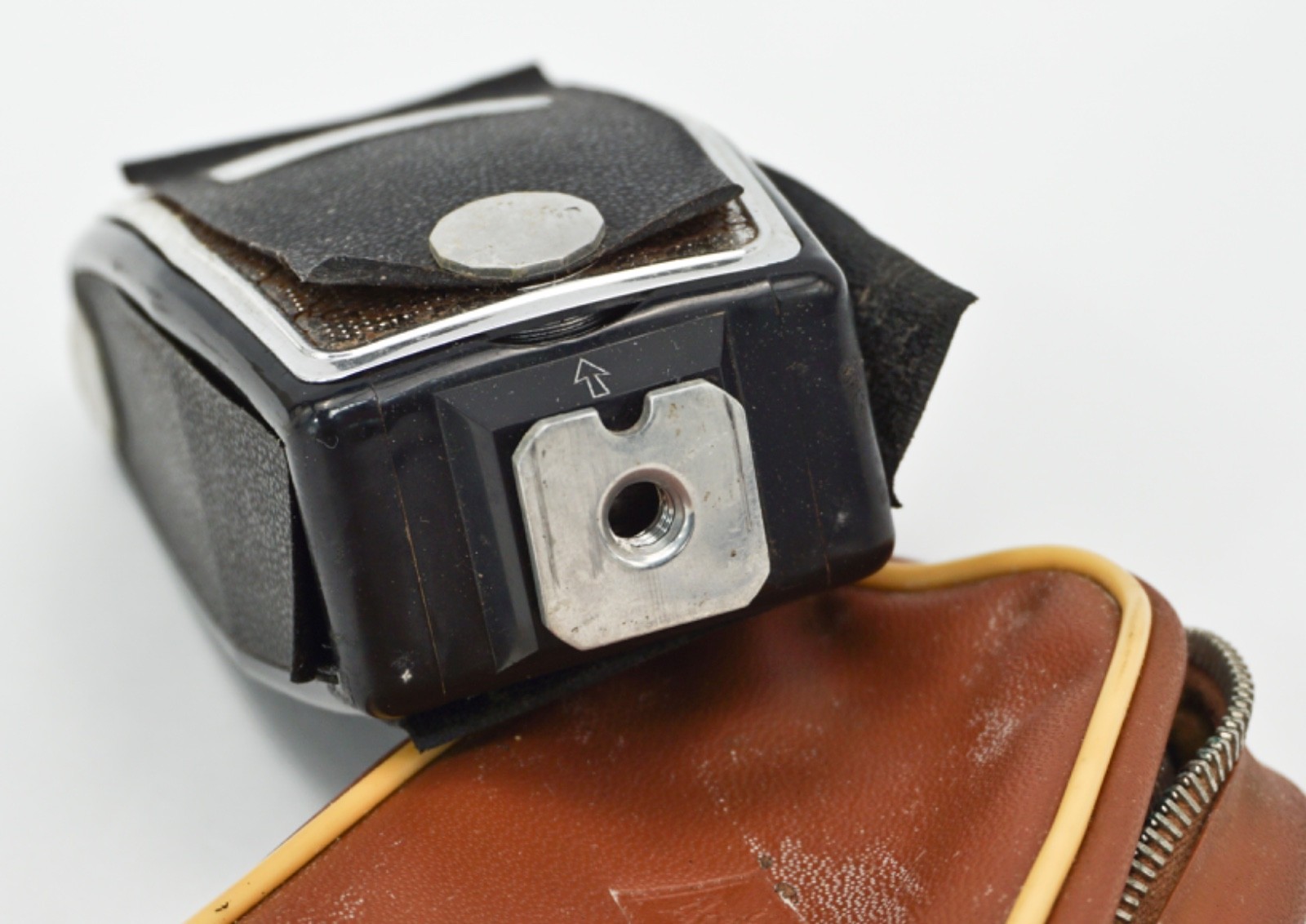 Vintage Agfa AGFALUX Compact Flash Bulb Unit Fold-out Reflector & Pouch Untested