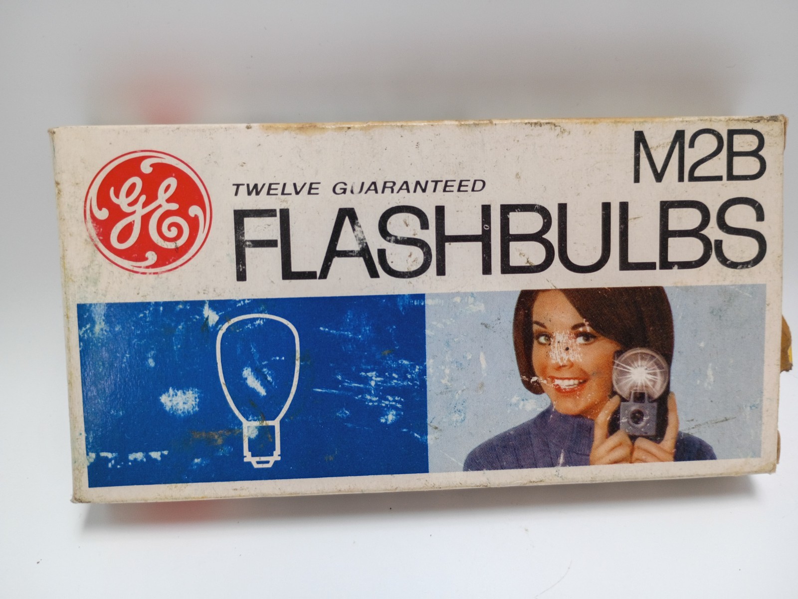 Vtg GE M2B Flashbulbs 12 Blue Bulbs General Electric
