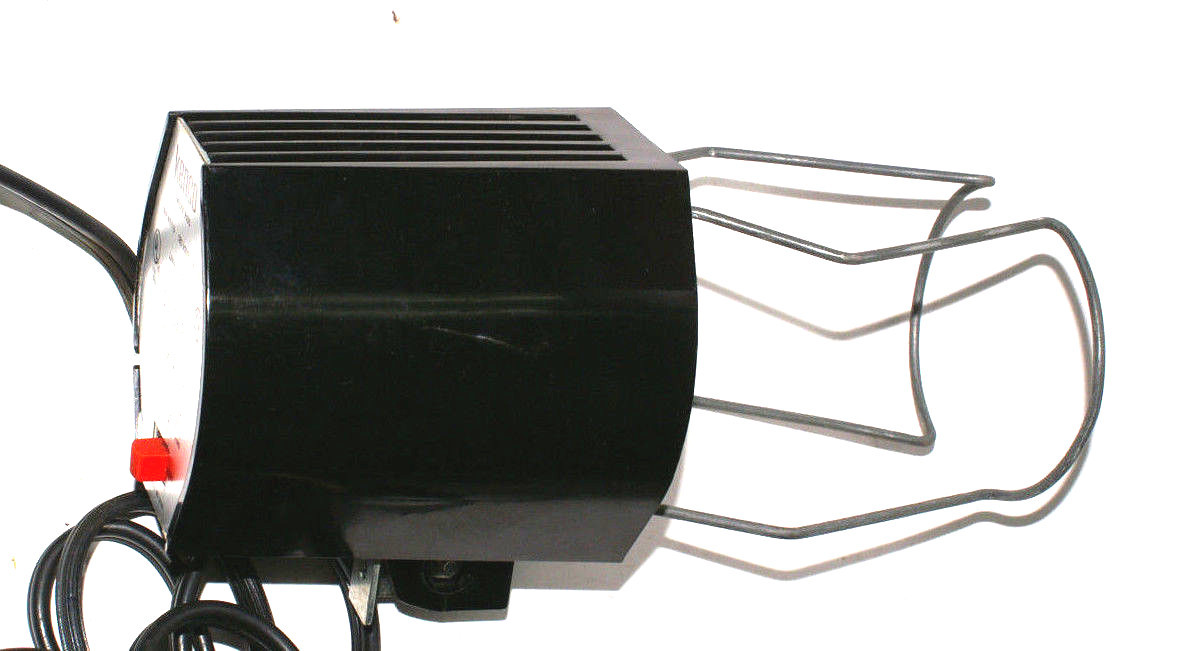 Kenco Model 3000 Movie Light, Lamp Type BDK, 100Watt 120Volt 60HZ-Tested
