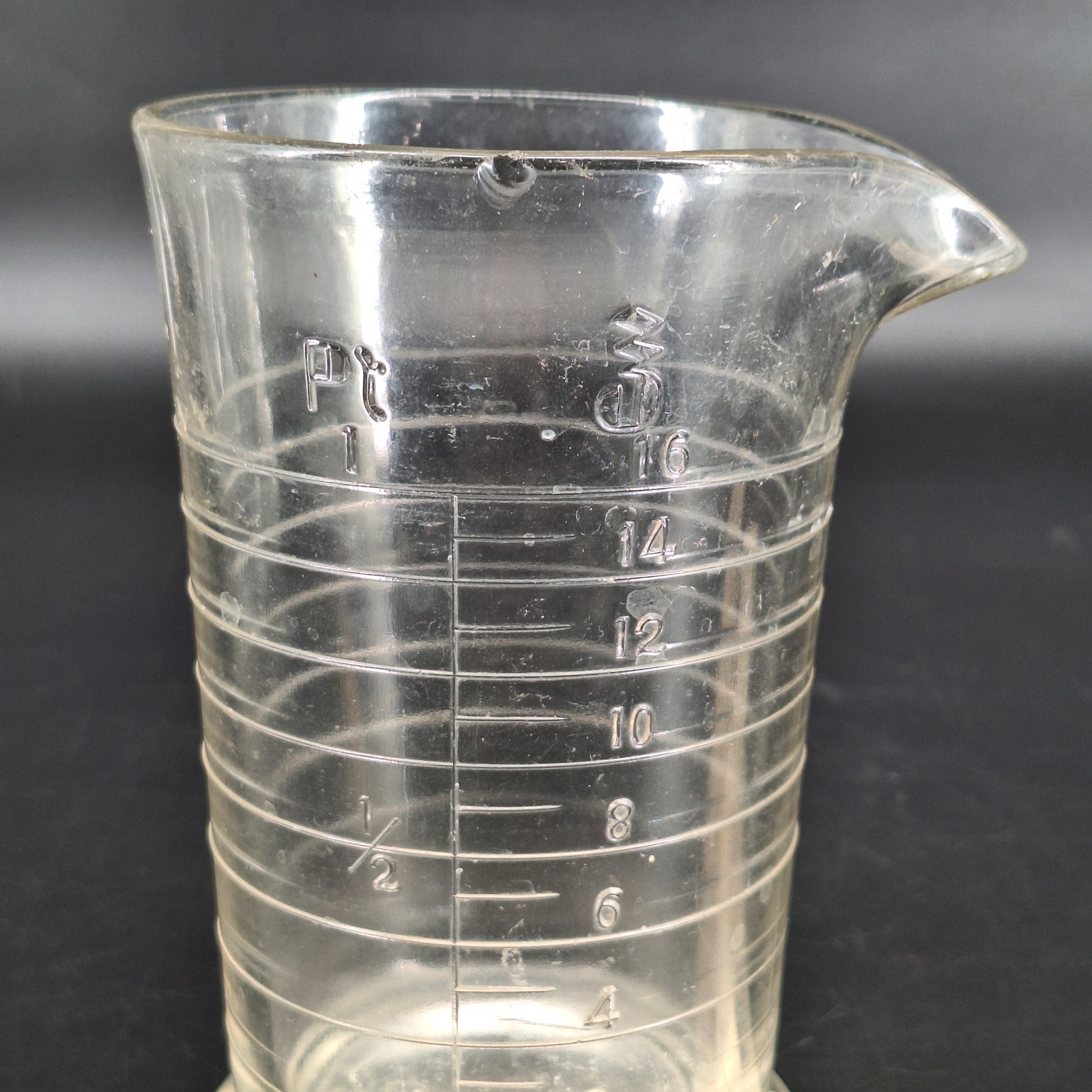 Older Kodak Graduated 8-Ounce Glass Measuring Beaker Vintage READ
