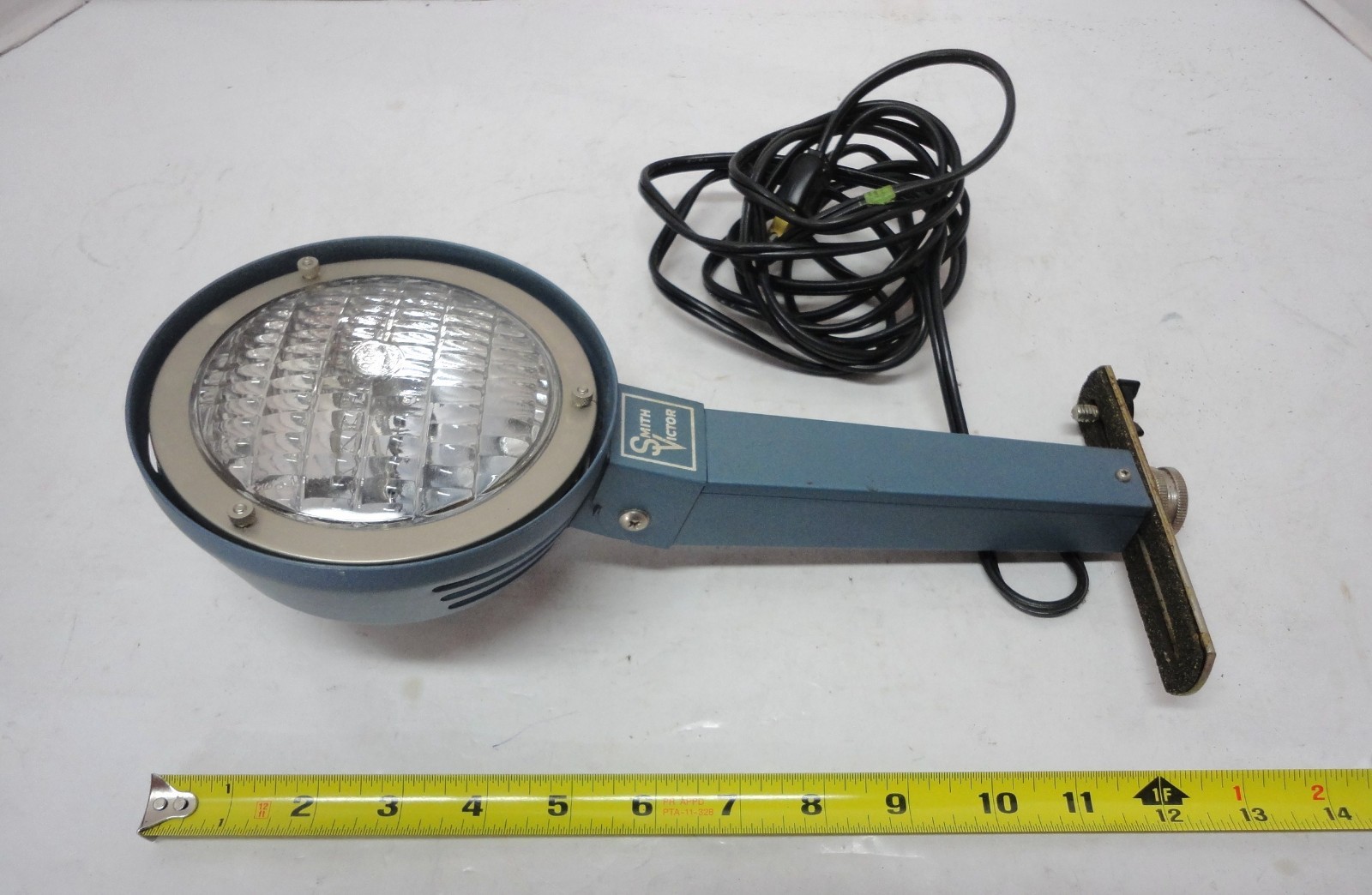 Vintage Smith Victor Flood / Spot Light Hand Held Model L6 Movie Light / Case