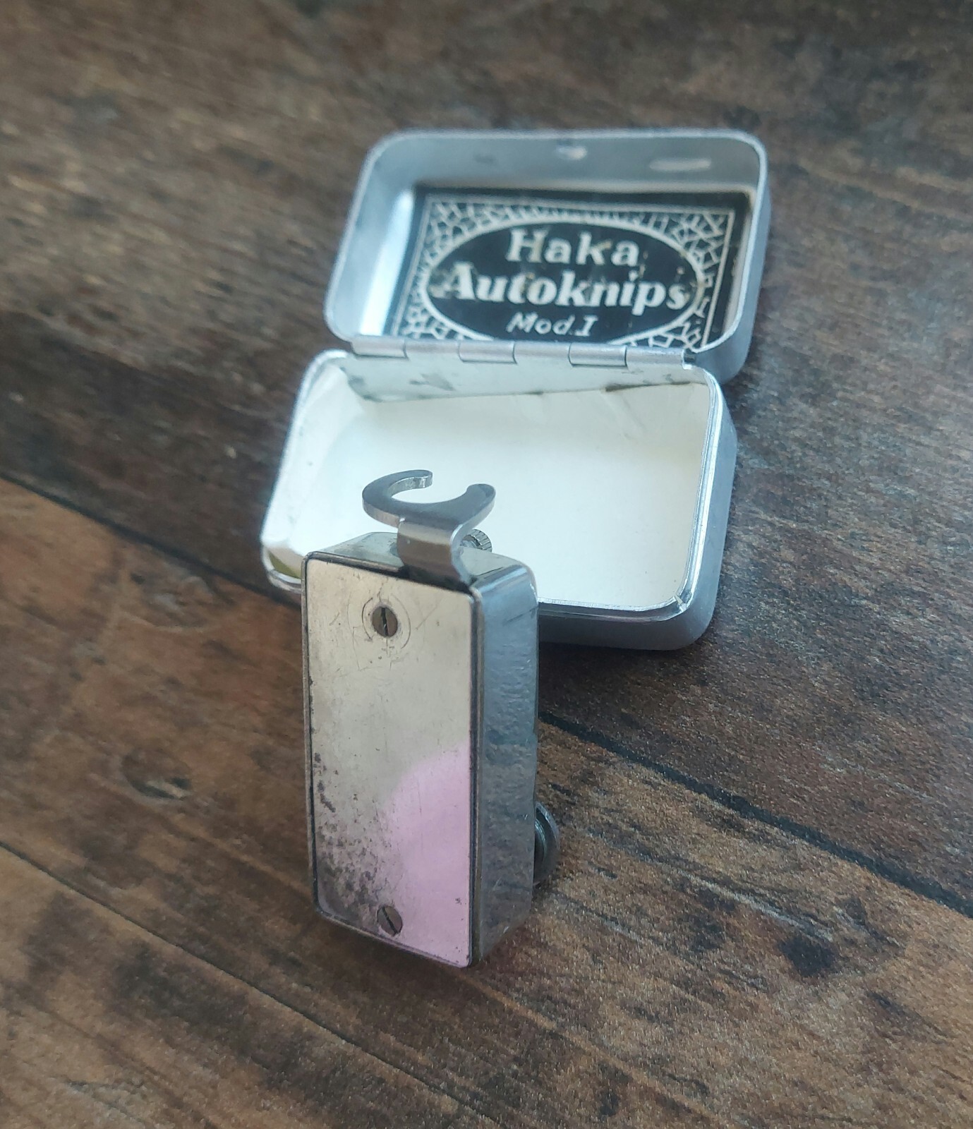 Vintage HAKA self timer Autoknips D.R.G.M. model 1