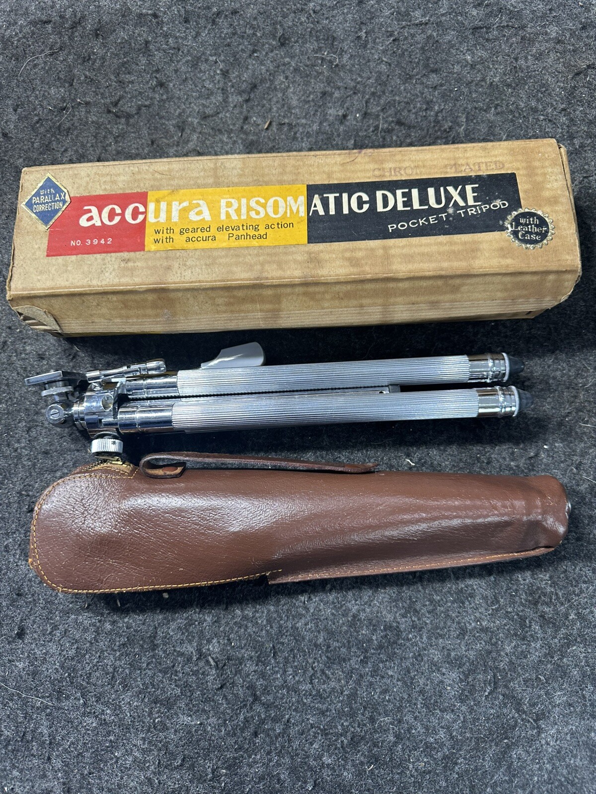 Accura Risomatic Deluxe Chrome Compact Telescoping Tripod 42″ w/ Leather Case