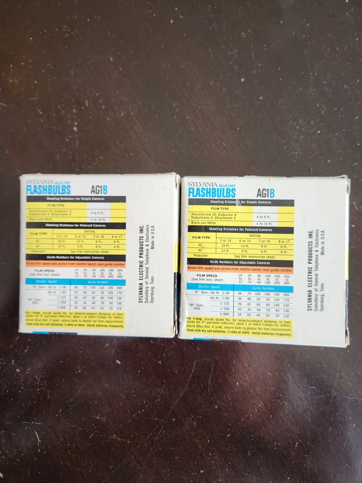 2 Boxes Vintage Sylvania Flashbulbs Blue Dot AG1B – 24 Bulbs – New In Box