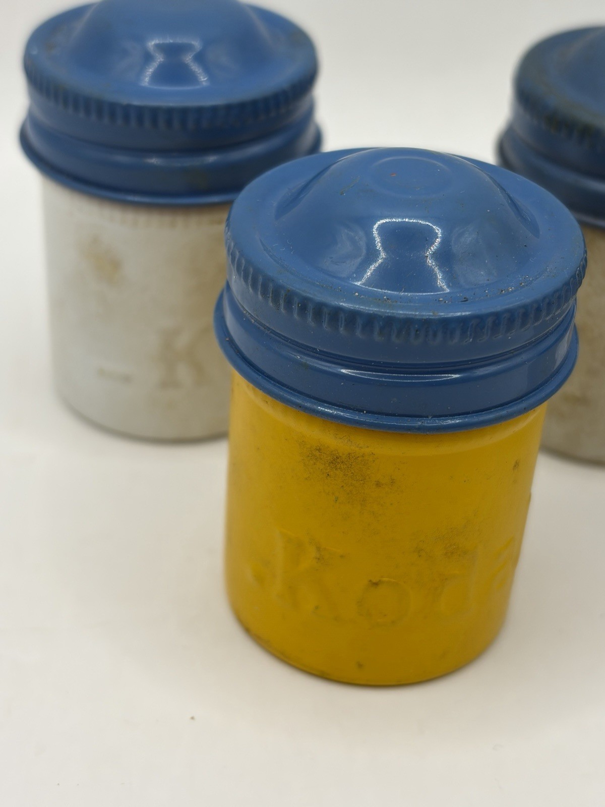 5 VTG Kodak 35mm Film Canisters Embossed