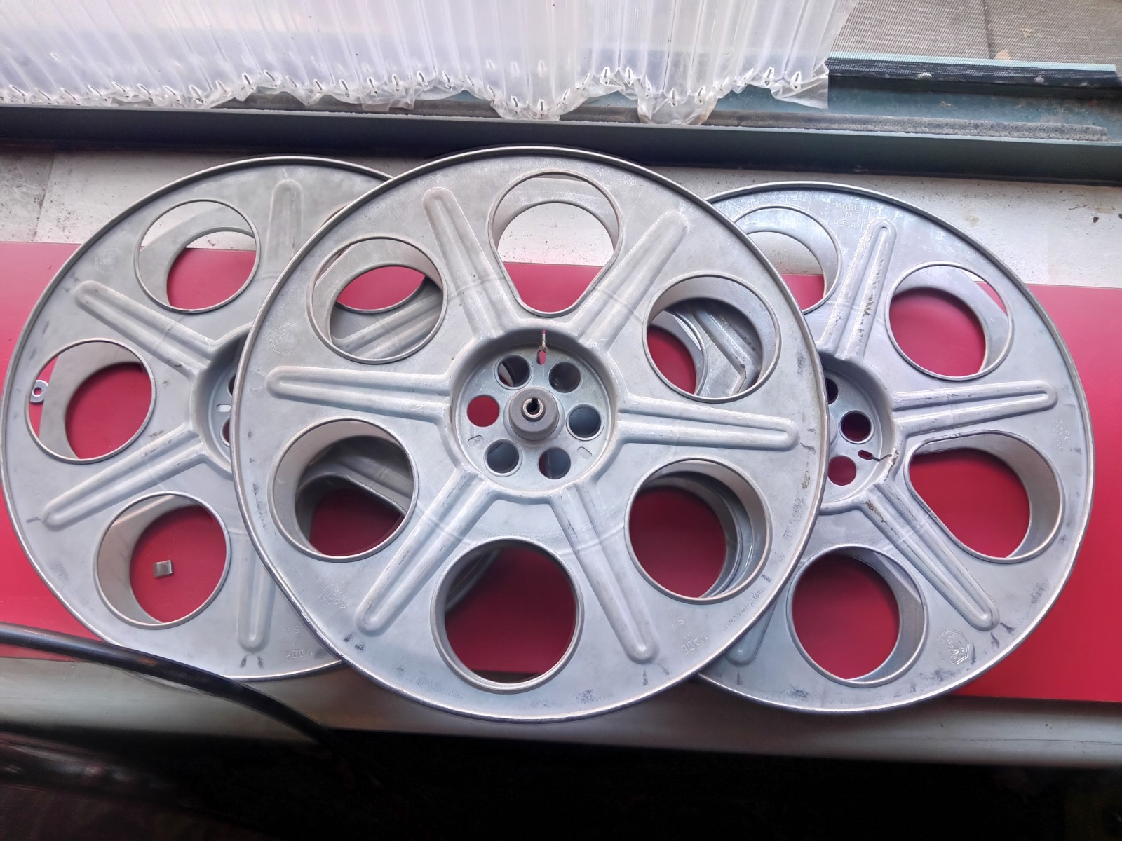 Vtg Set of 3 *Goldberg Bros Denver 35MM Cast Aluminum 6 Hole 14.5″ Film Reels*