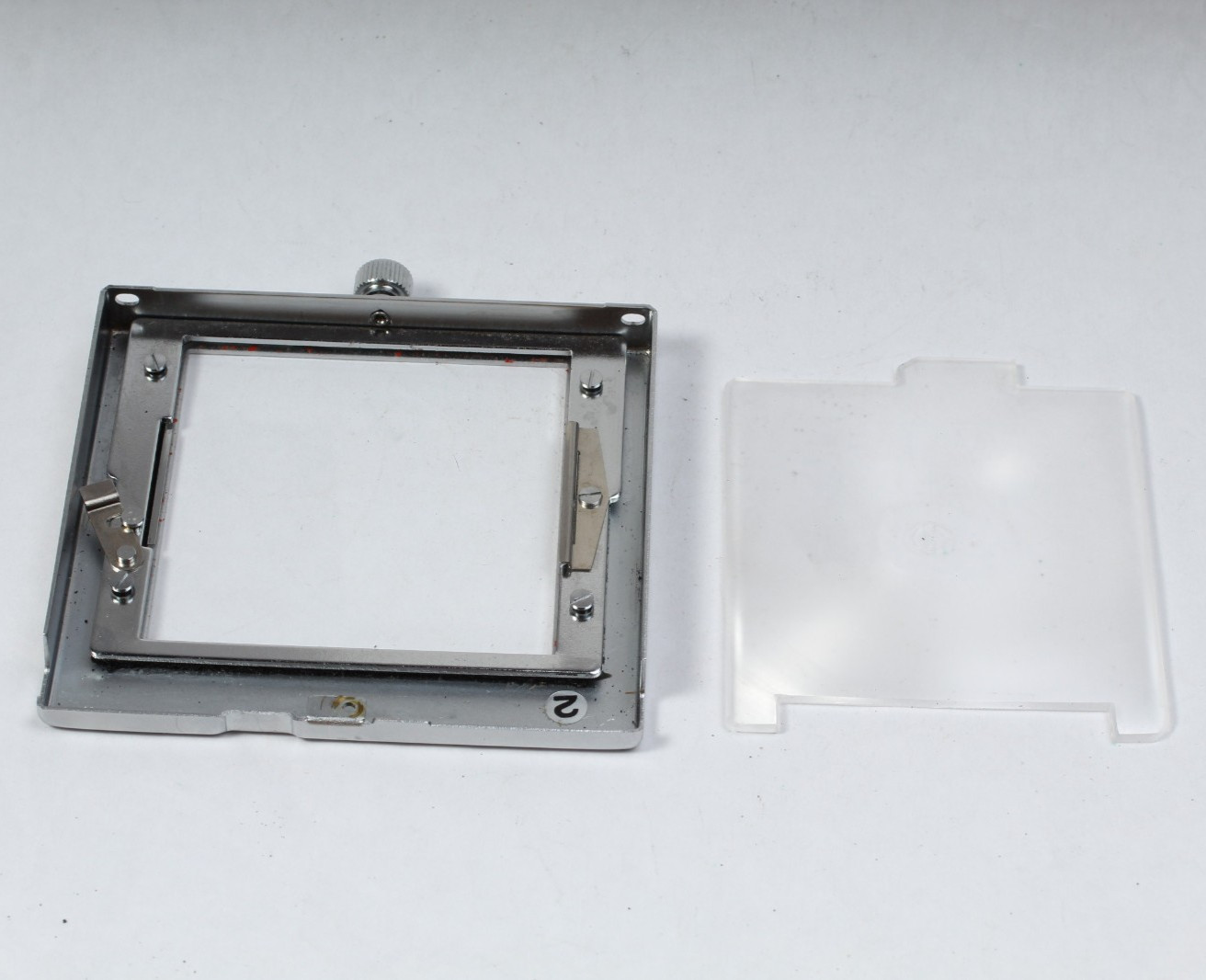 MAMIYA FOCUSING SCREEN & HOLDER FOR C SERIES TLR CAMERAS C22 C33 C220 C330