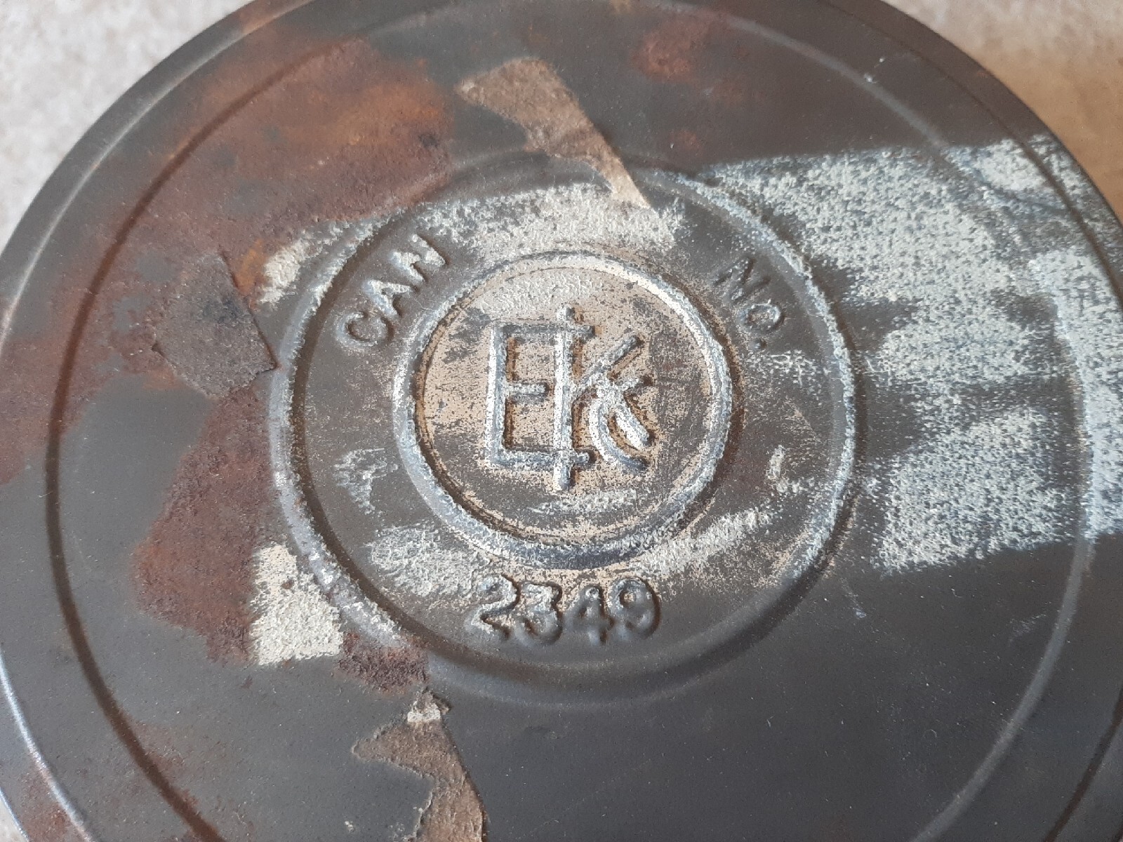 Vintage Eastman Kodak Company 35mm Home Movie Film Tin Cans empty Canisters 2349
