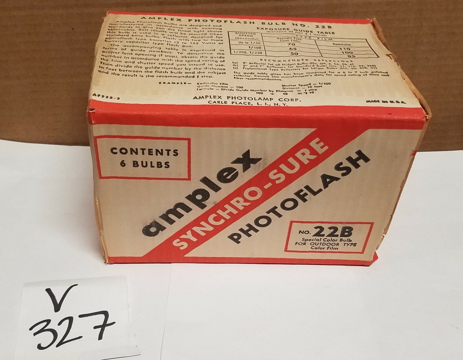 AMPLEX SYNCHRO-SURE NO.22B PHOTOFLASH BULBS QUANTITY 54 BULBS COLOR FILM